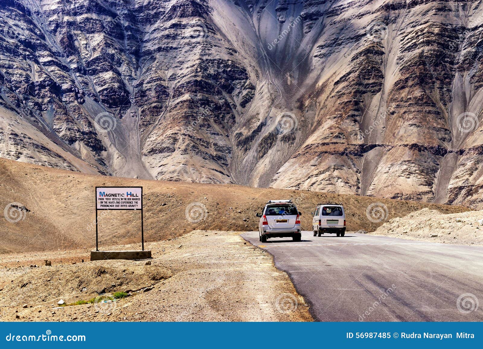 magnetic hill , leh, ladakh, jammu and kashmir, india