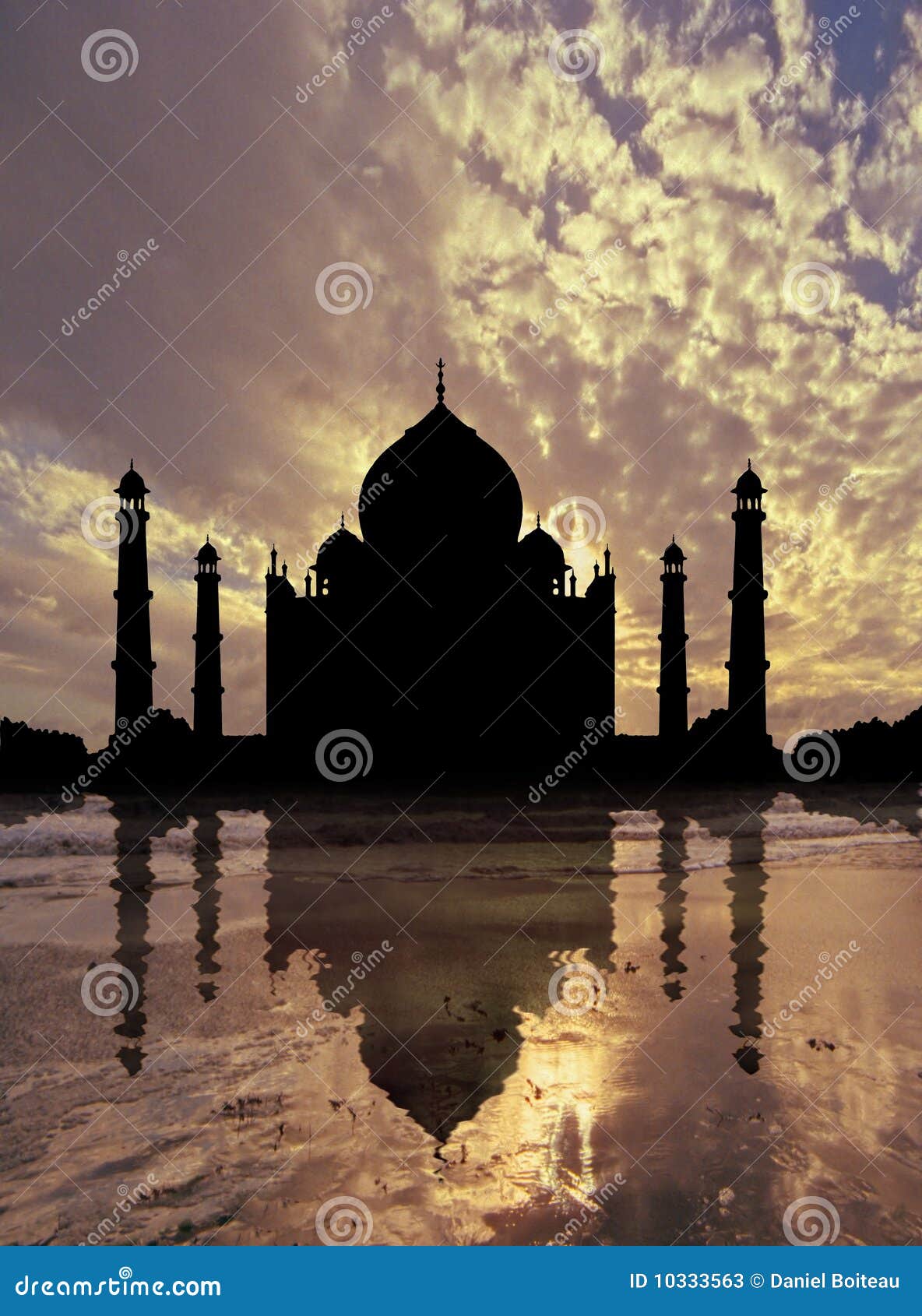Mahal ηλιοβασίλεμα taj. Mahal θαύμα της Ινδίας επίκλησης αρχιτεκτονικής agra που περιγράφεται πλησίον απεικονίζοντας το ύδωρ ηλιοβασιλέματος taj