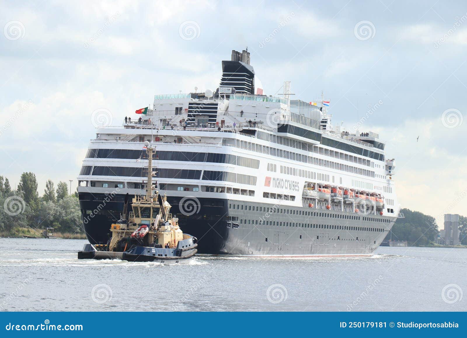 Mai 2023 : Vasco Da Gama Kreuzfahrtschiff Redaktionelles Foto - Bild ...
