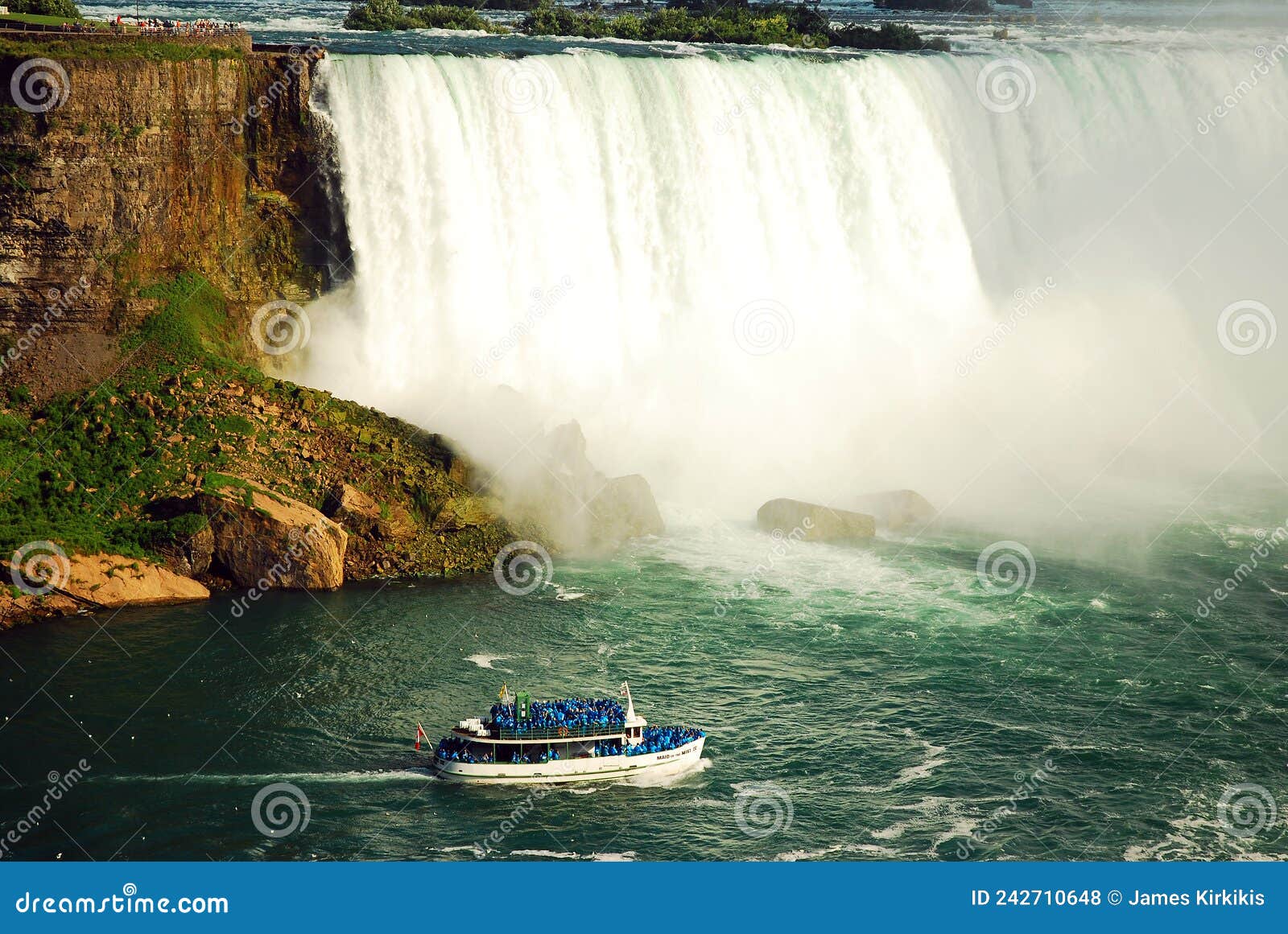 The Maid of the Mist Passes Horseshoe Falls in Niagara Falls Editorial