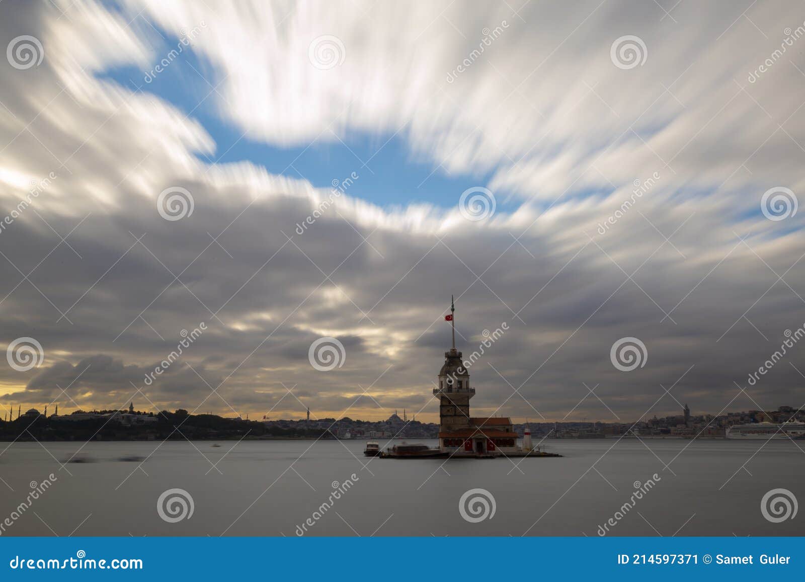 maiden`s tower is a structure built on a small islet off salacak offshore of the bosphorus,