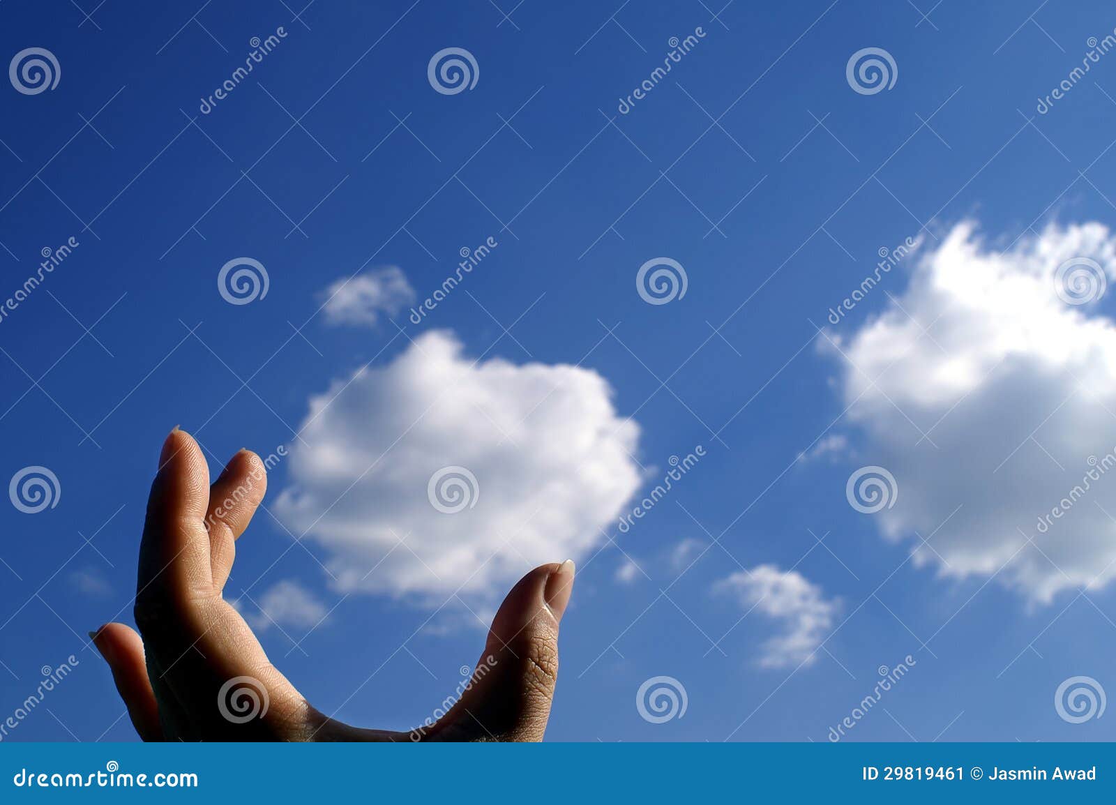 Far reaching. Облако в руках. Облака в ладонях. Облачко в руке. Небо на ладони.