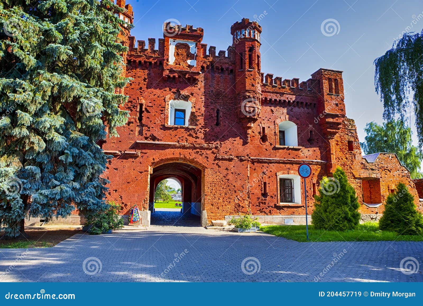 Main Outside Entrance of the Kholm Gates of Brest Fortress in Belarus ...