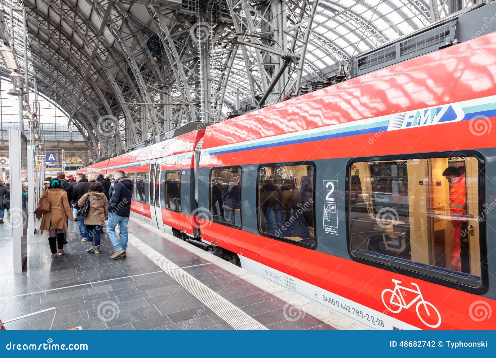 Main Train Station in Frankfurt Main Editorial Photography - Image of