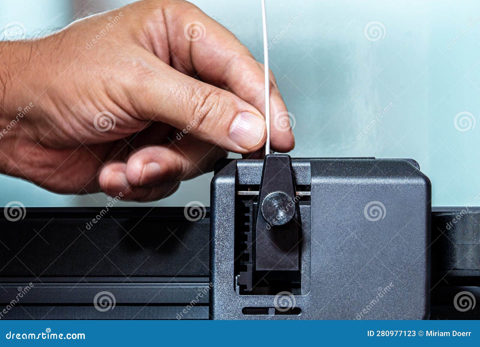 Maintenance of a 3d Printer, Cleaning the Nozzle, Inserting the