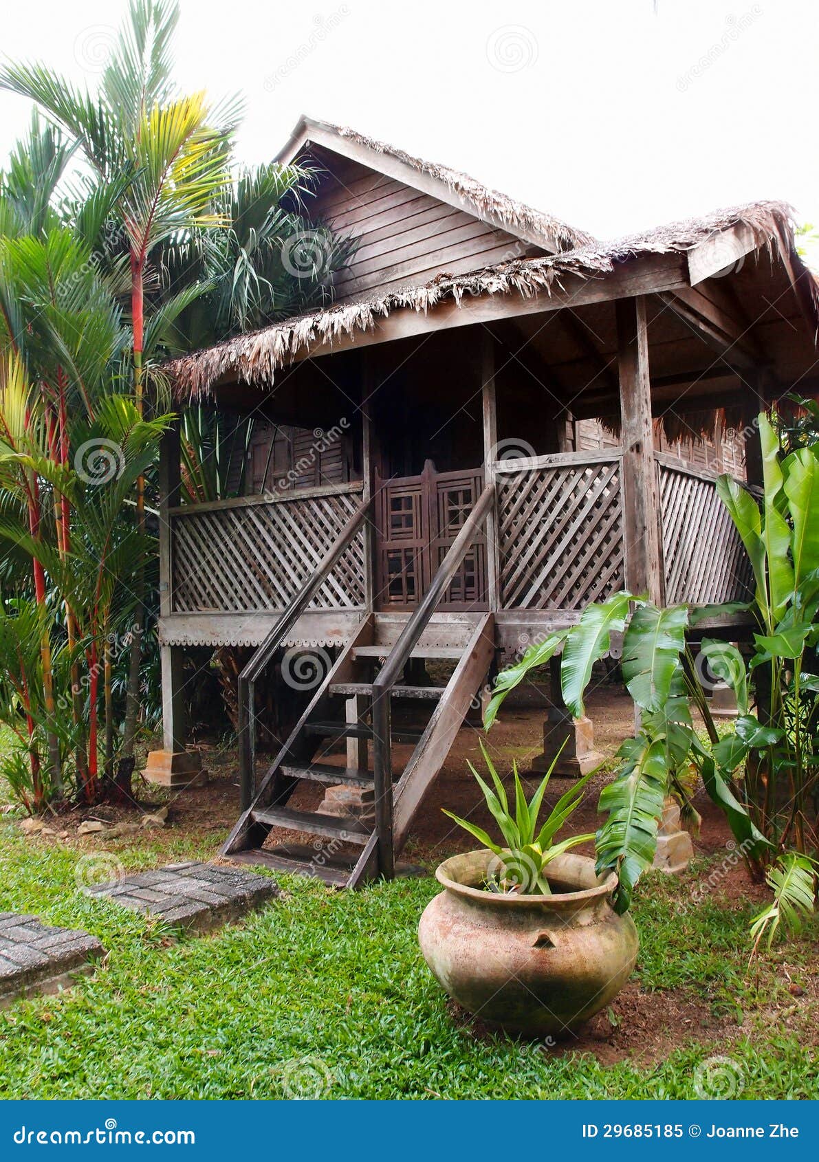 Maison En Bois Antique Traditionnelle, Malaisie Image stock - Image du