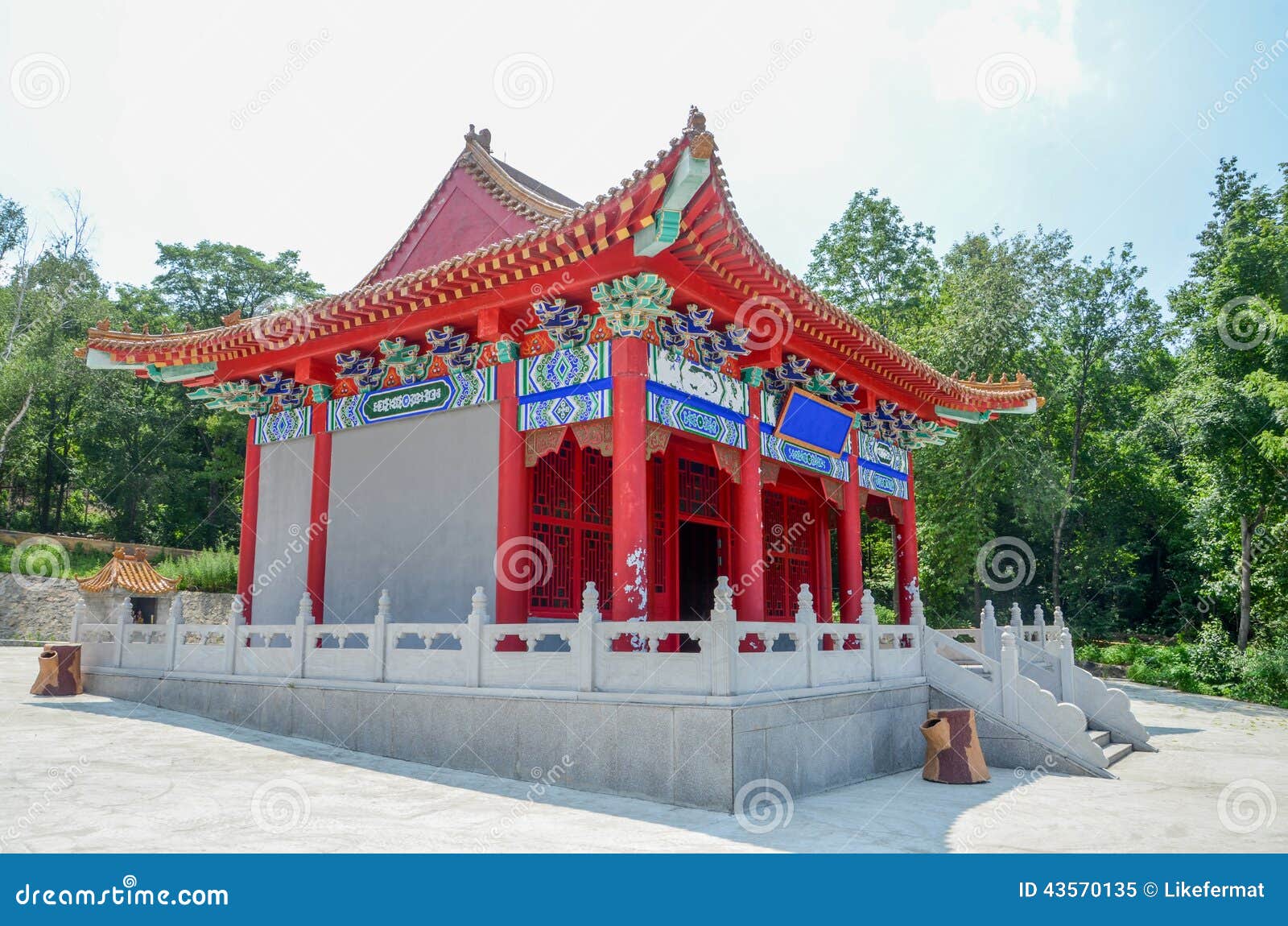 photo stock maison traditionnelle chinoise de lingot image