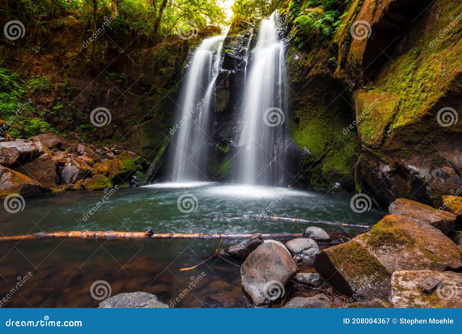 Majestic Falls, McDowell Creek Falls County Park, Oregon Stock Image