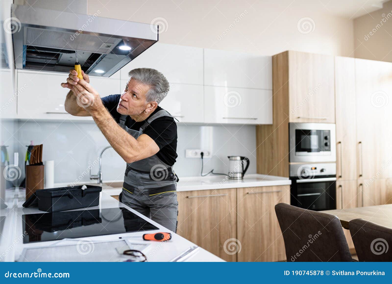 3,456 Cooker Hood Stock Photos - Free & Royalty-Free Stock Photos from  Dreamstime