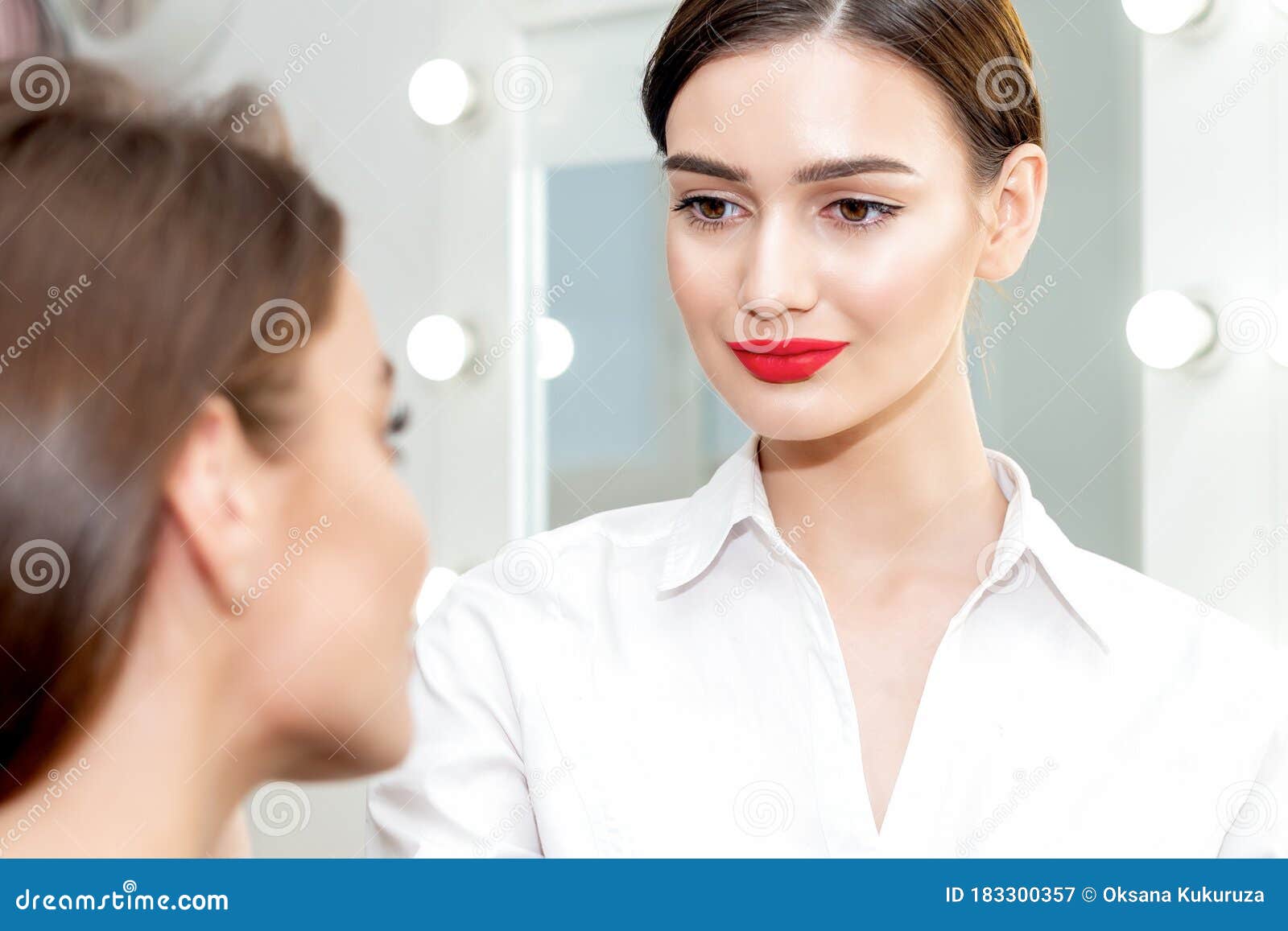 Makeup Artist Looks on Client Stock Image Image of beauty, blush