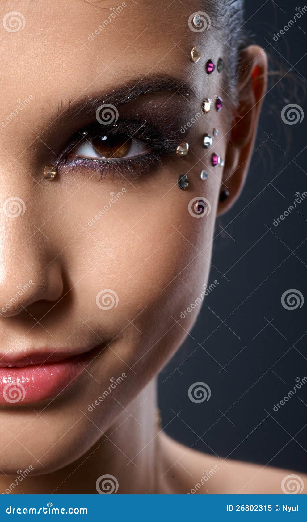 5,224 Eye Makeup Rhinestones Stock Photos, High-Res Pictures, and Images -  Getty Images