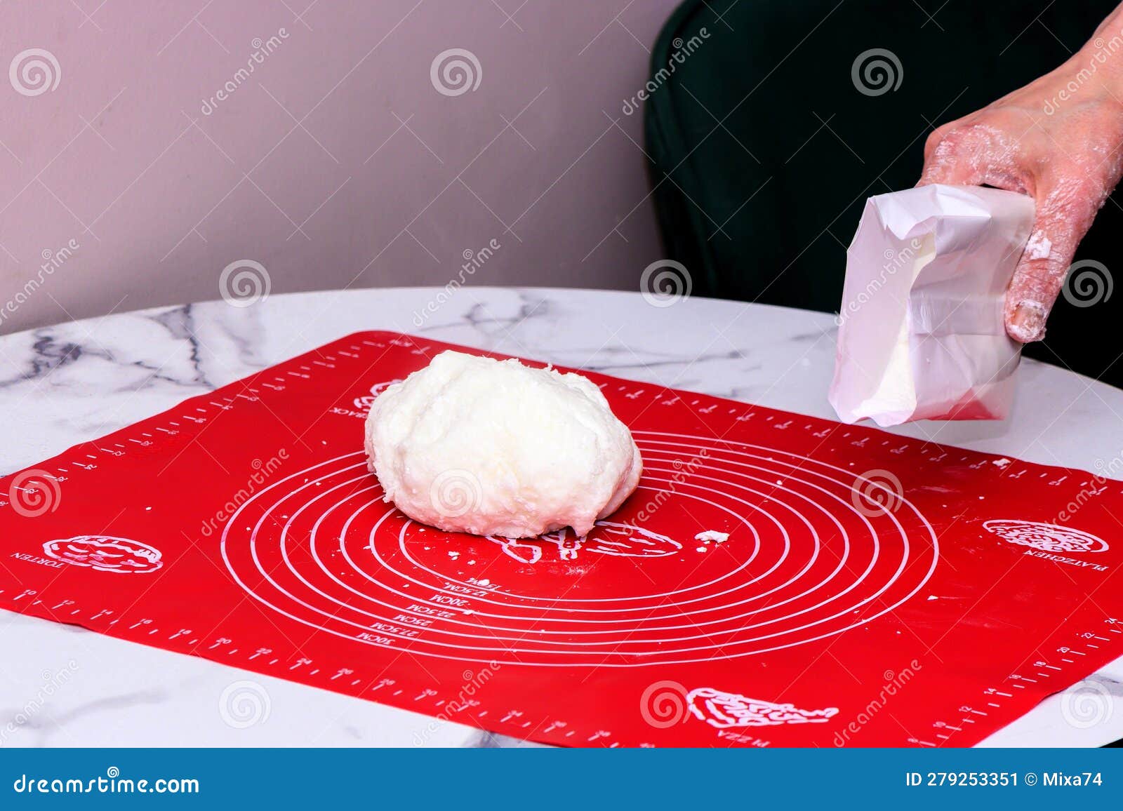 Making Dough for Transparent Chinese Dumplings at Home, Dough and Ands