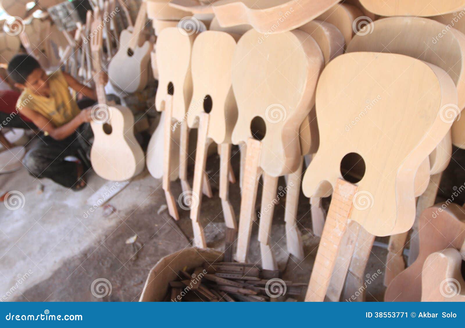 Making guitar editorial photo. Image of blues, country 38553771