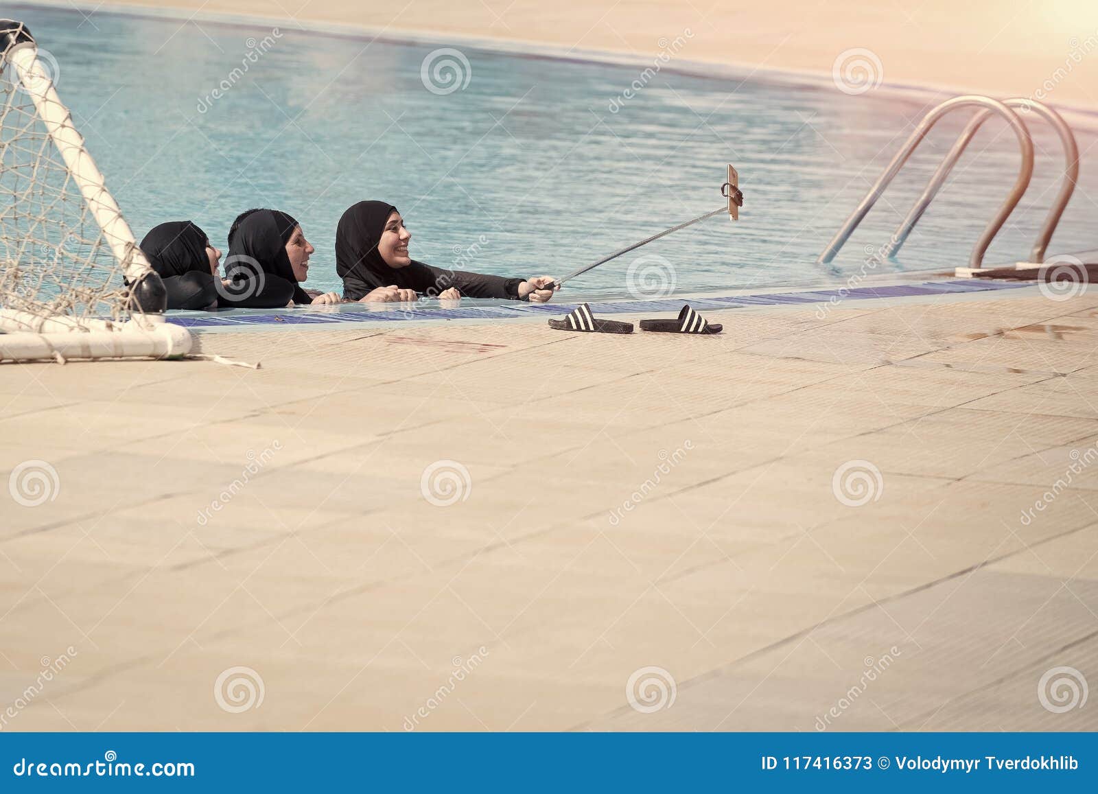desi muslim girl bathing selfie