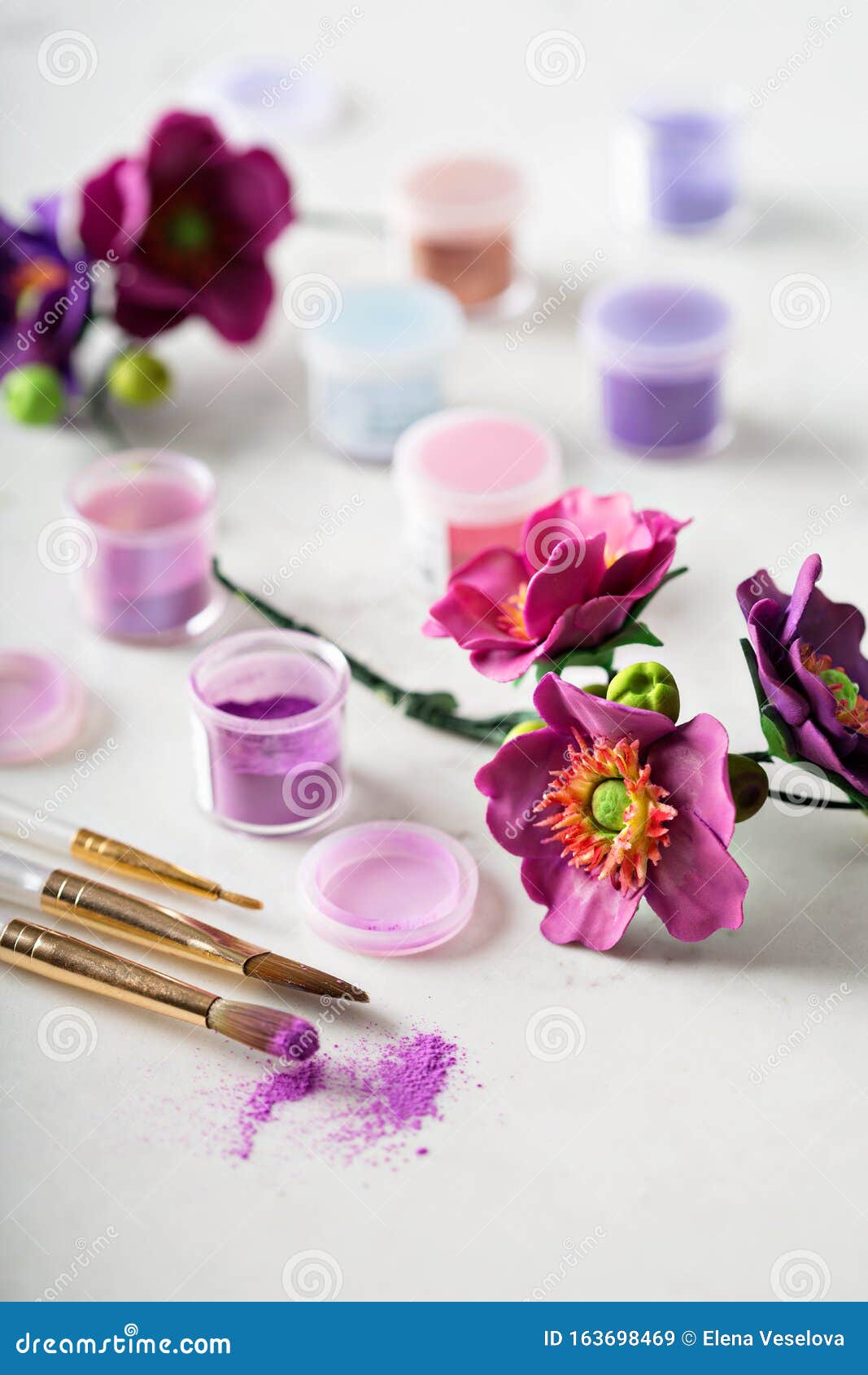 Making Sugar Flowers with Powdered Dyes Stock Image Image of blossom