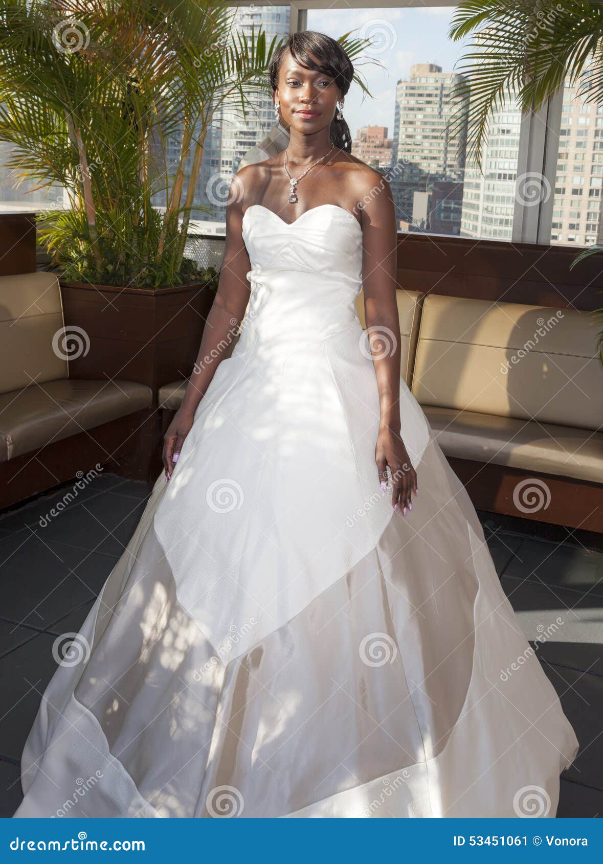 New York, NY USA - October 5, 2016: Model shows off wedding dresses by Zac  Posen during New York Bridal week at Laduree Stock Photo - Alamy