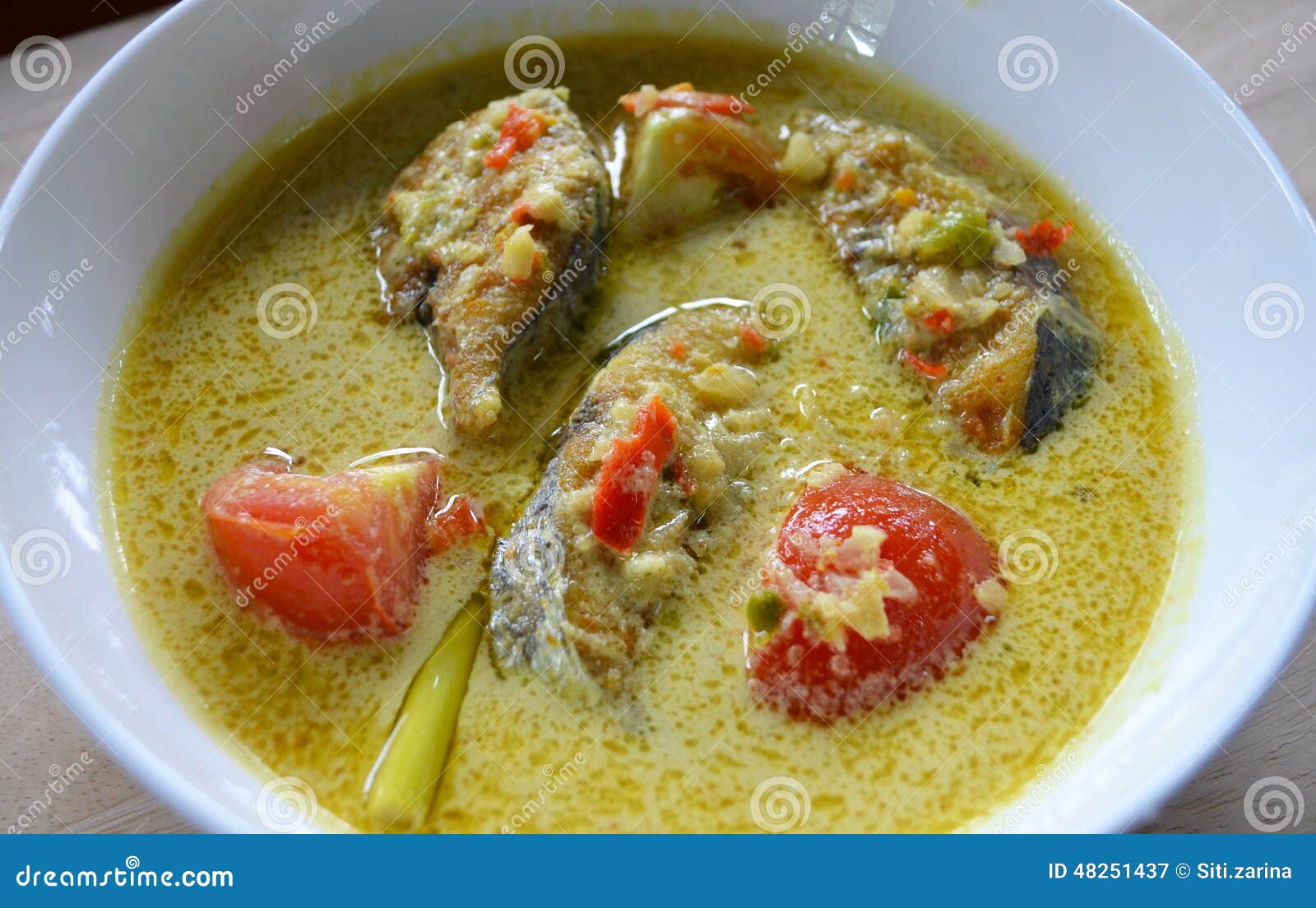 Malay Cuisine - Masak Lemak Cili Api Ikan Tenggiri Stock 