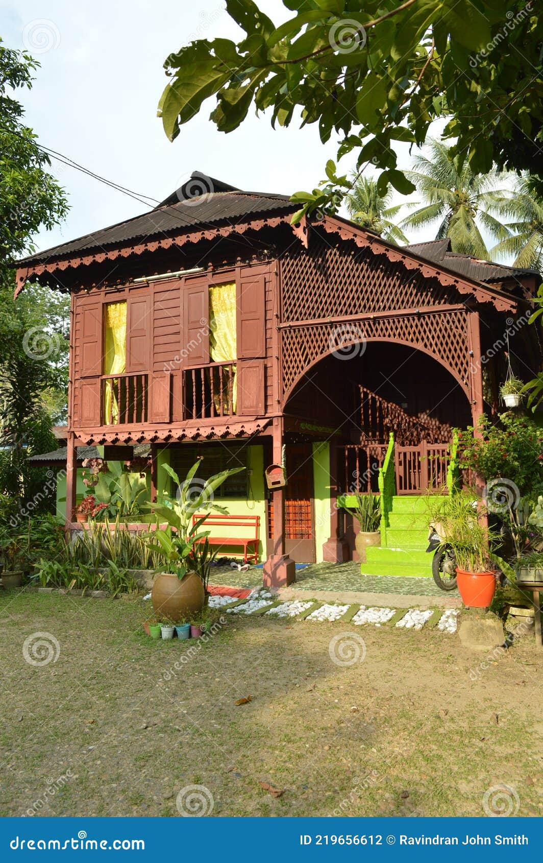 Batam Malay Traditional Men`s Clothing, Used by Royal Warriors / Swordsman  Malay. this Clothing is Used when There are Traditional Editorial Stock  Image - Image of clothing, traditional: 186940854