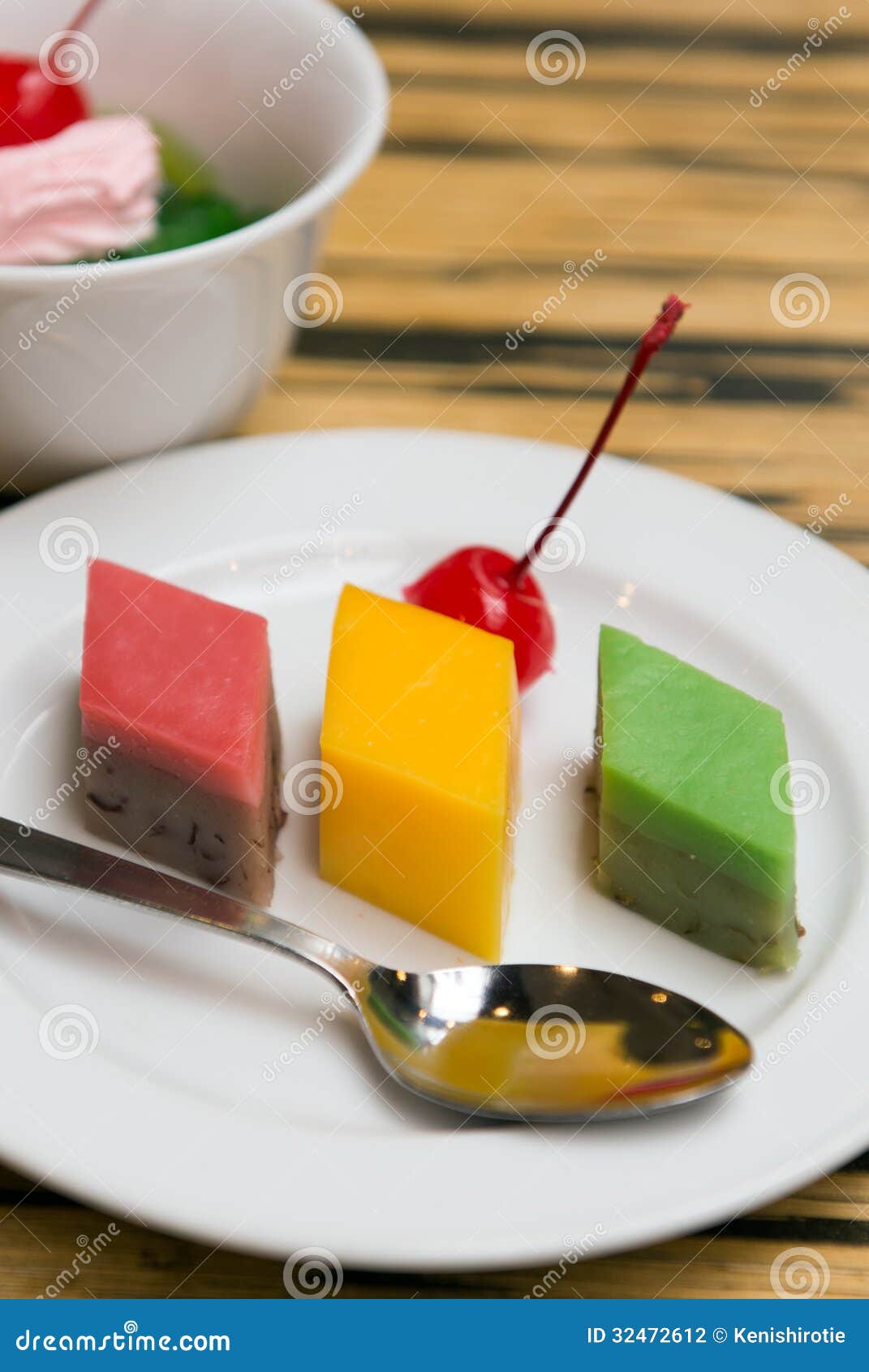 Malay kuih stock photo. Image of assorted, asia, malaysia 32472612