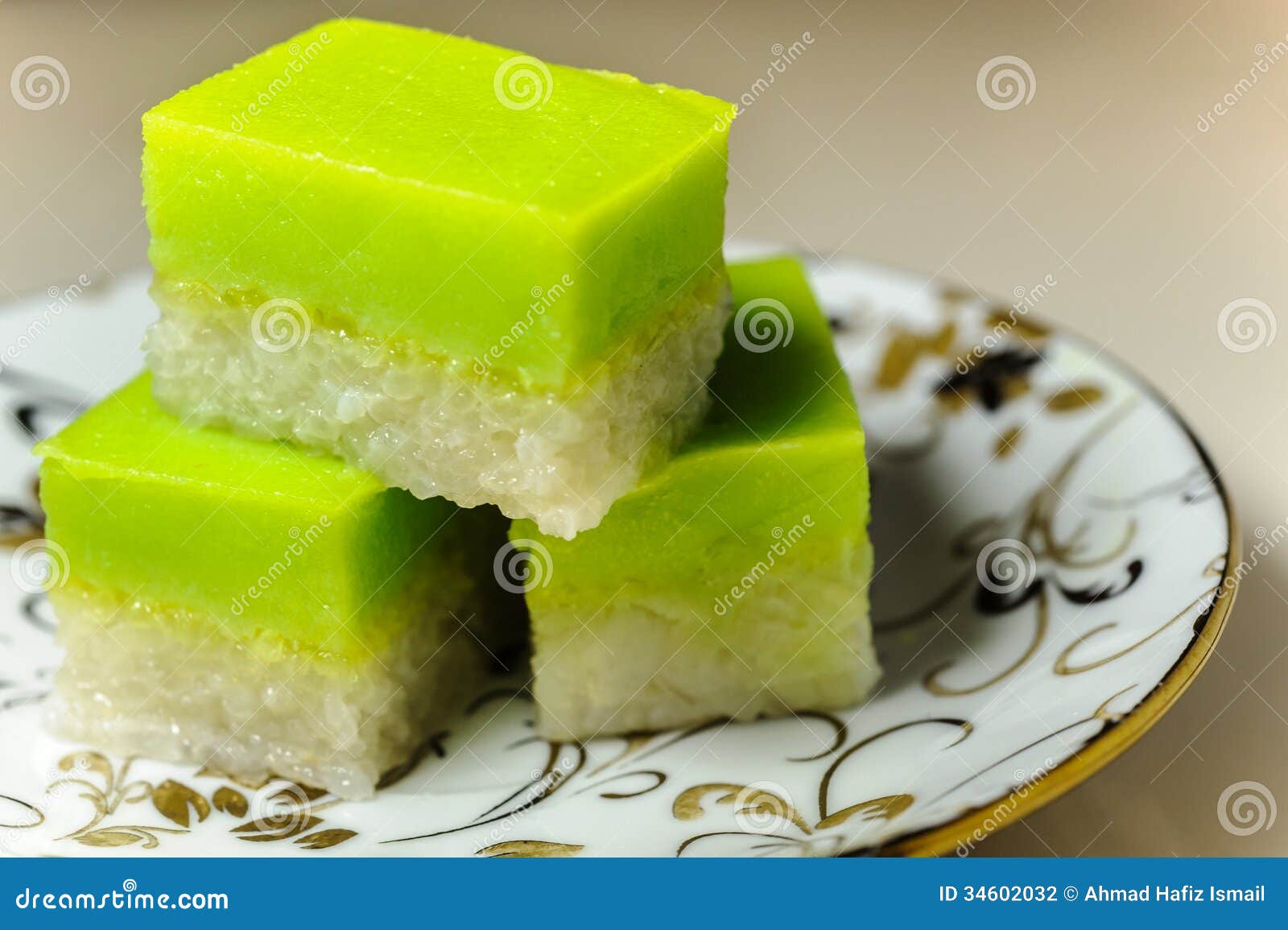 Malay Traditional Dessert - Seri Muka On A Fancy Plate 