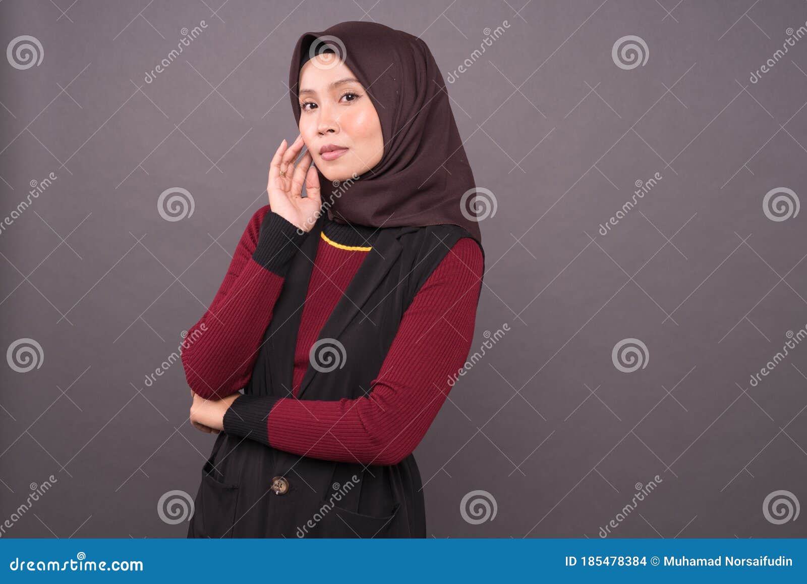 Hijab Fashion for Muslim Female Teenager Stock Photo - Image of happiness,  fashion: 185478384