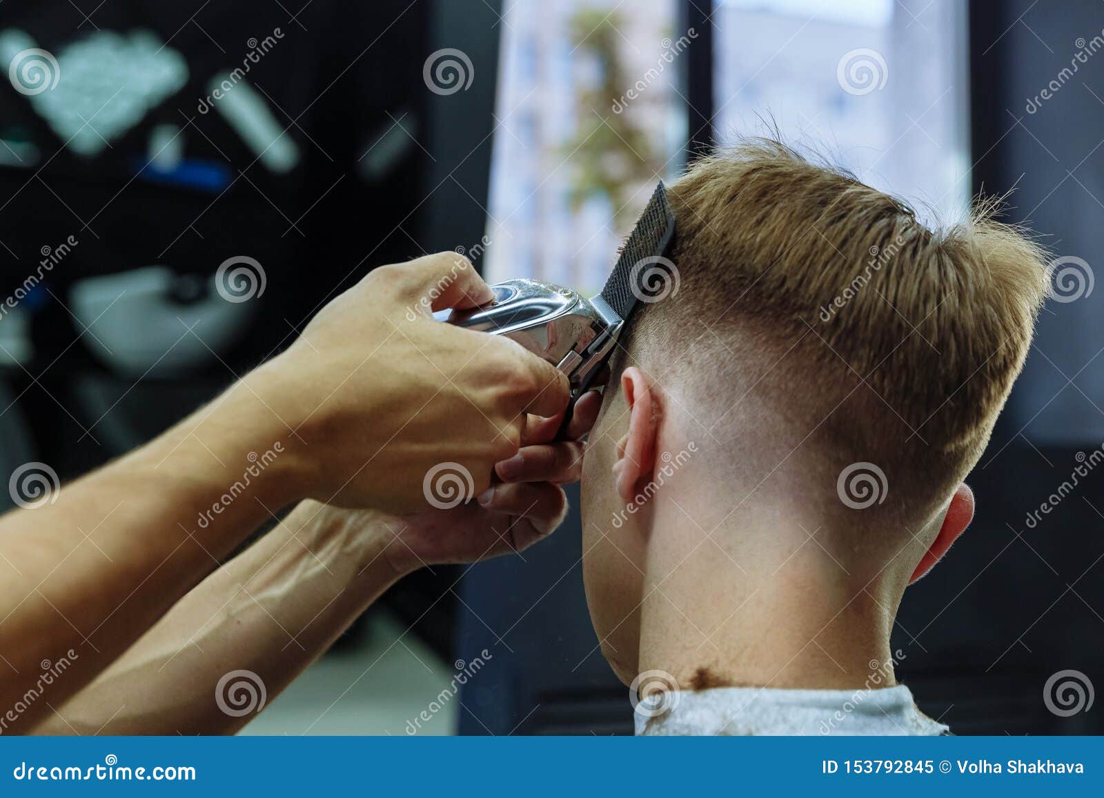 haircut with electric shaver