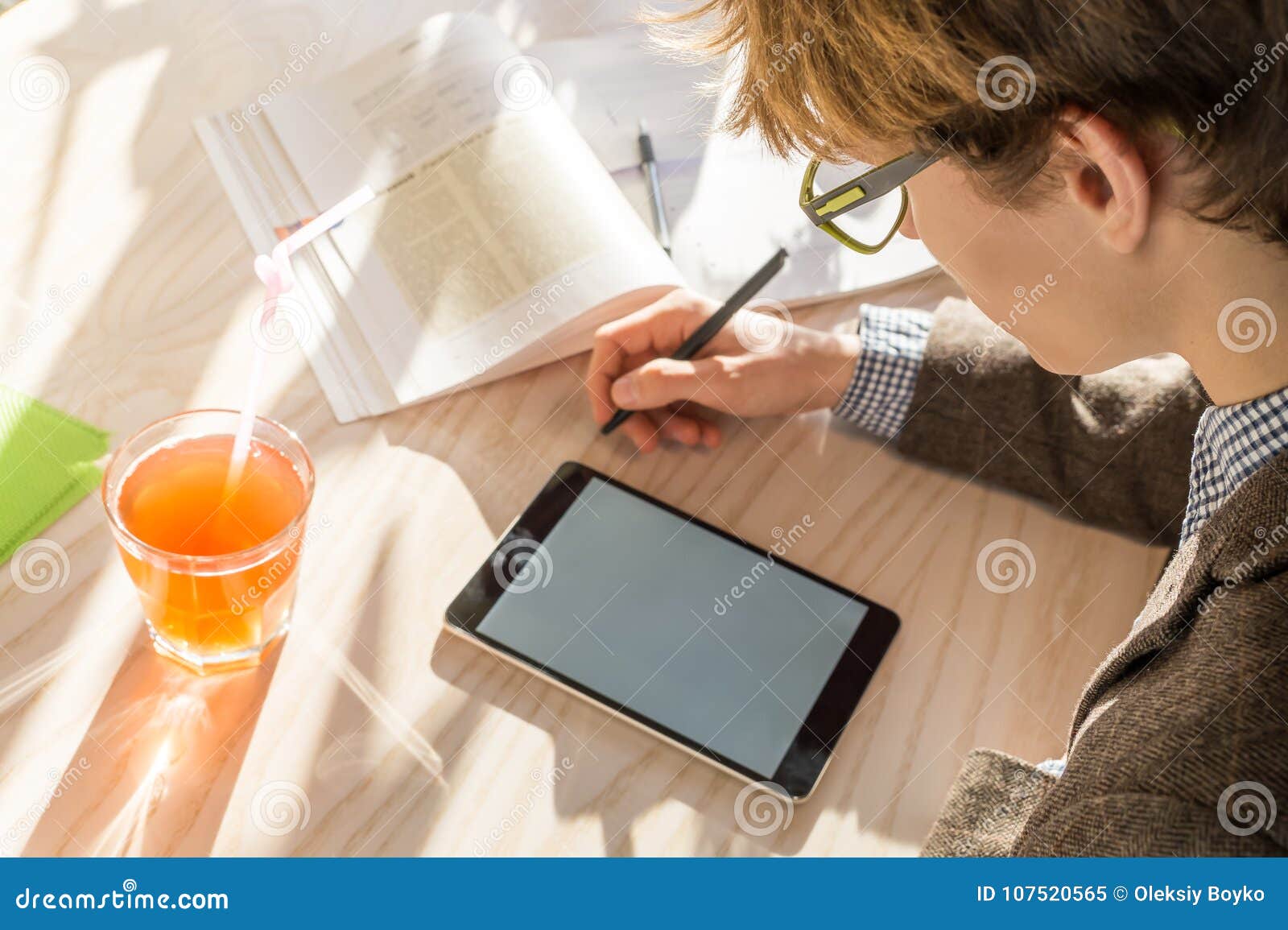 homework in a cafe homework in a cafe