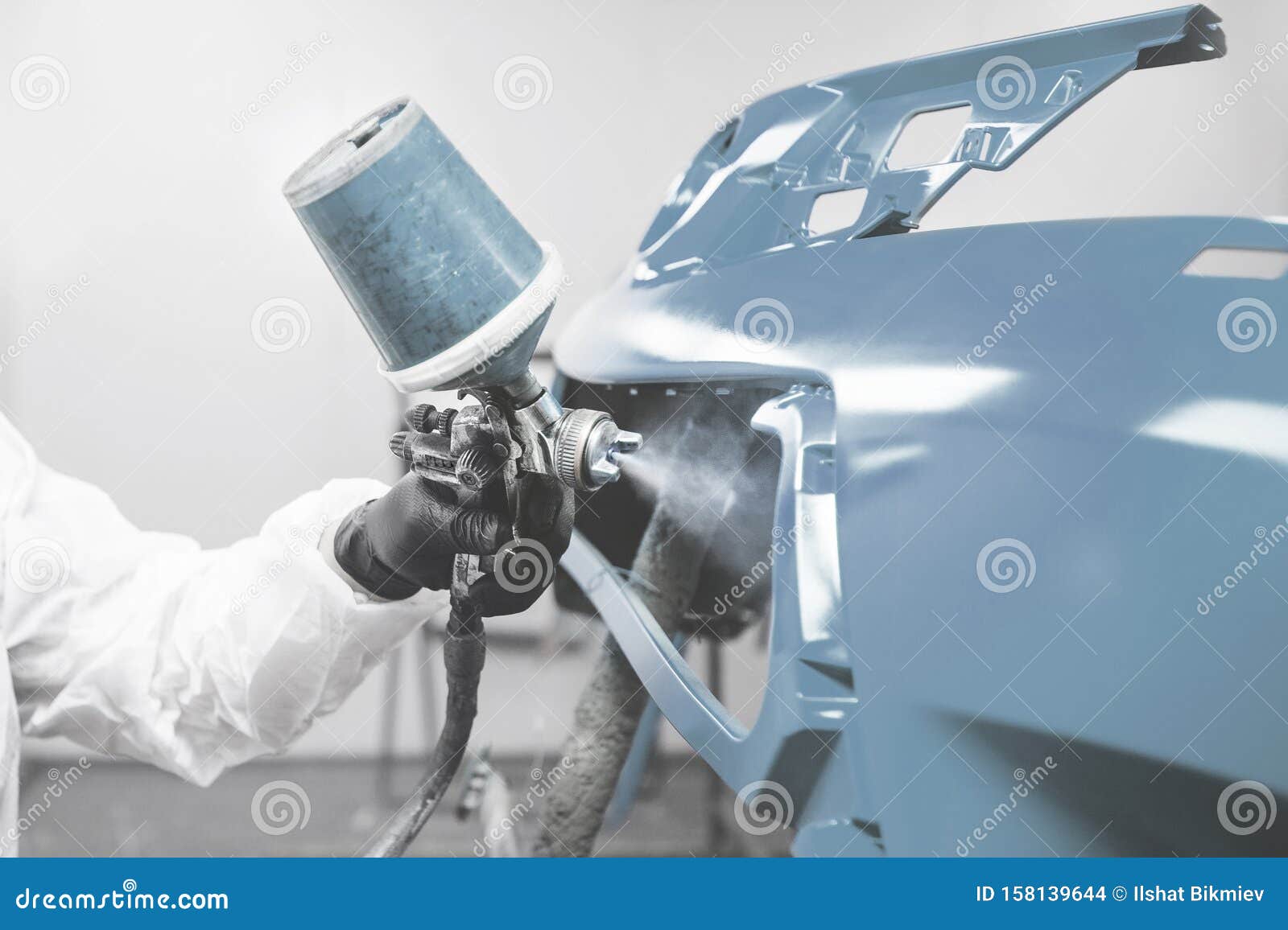 1,400+ Car Spray Paint Stock Photos, Pictures & Royalty-Free