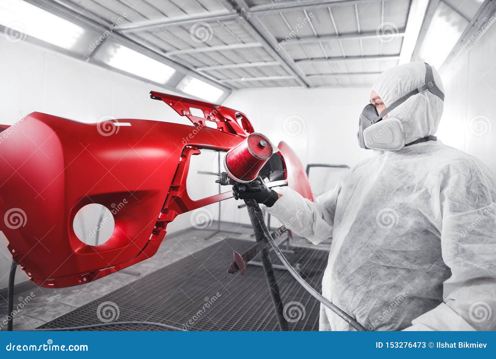 Worker Using Red Paint Spray Gun For Painting A Car Stock Photo - Download  Image Now - iStock