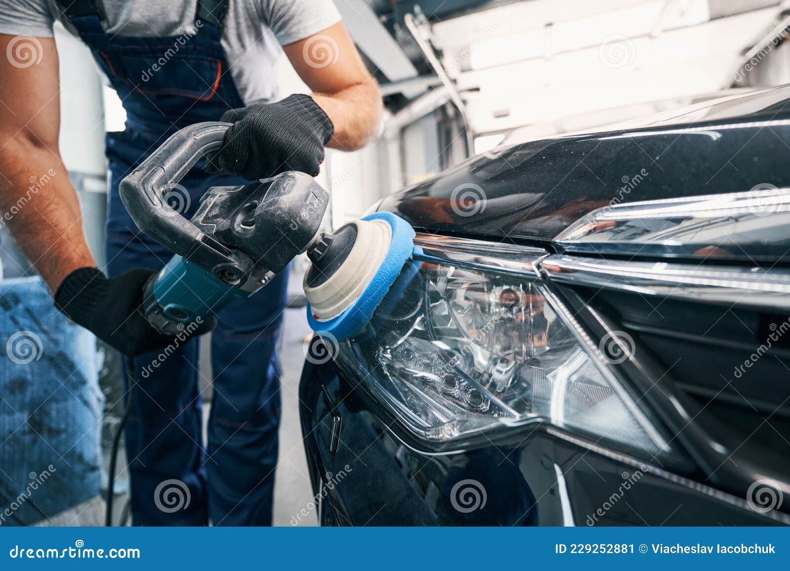 Man Making Headlight Clean with Polishing Machine Stock Image Image of fixing, mechanic 229252881