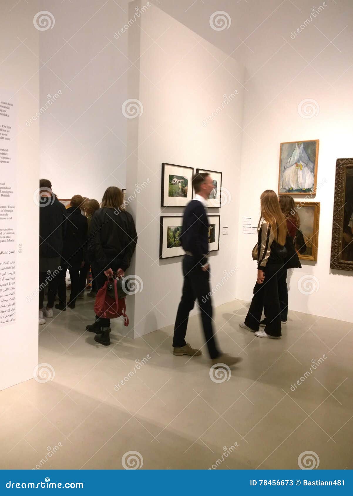 46,230 People Looking Art Photos Free & RoyaltyFree Stock Photos