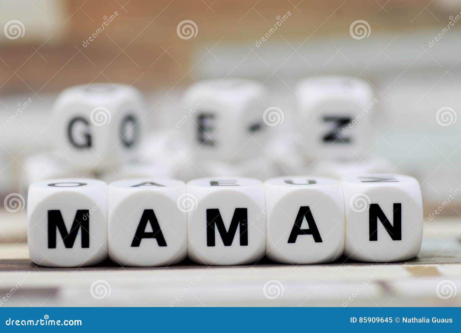 maman, dice letters