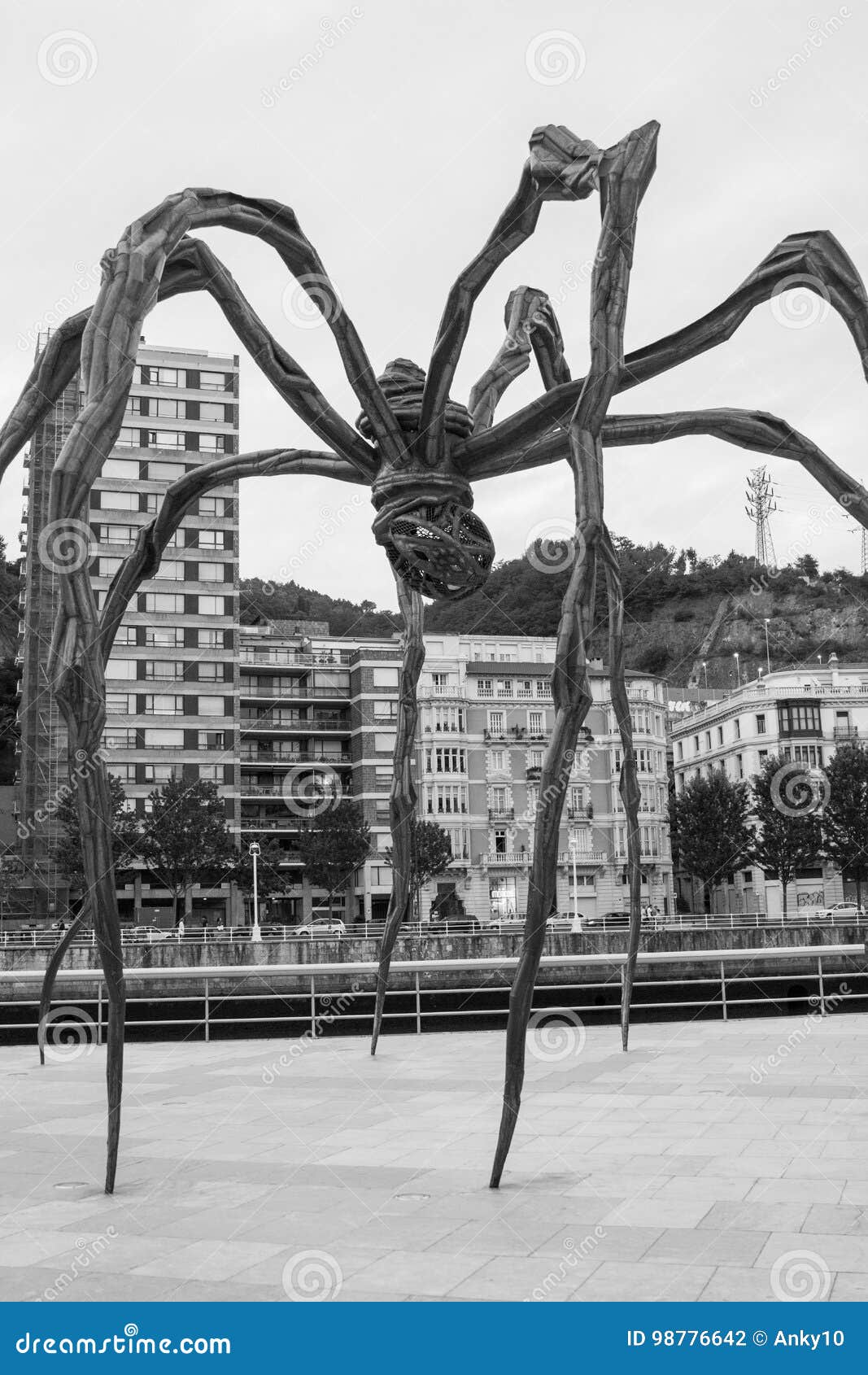 Maman by Louise Bourgeois, the Spider Sculpture Behind Guggenheim