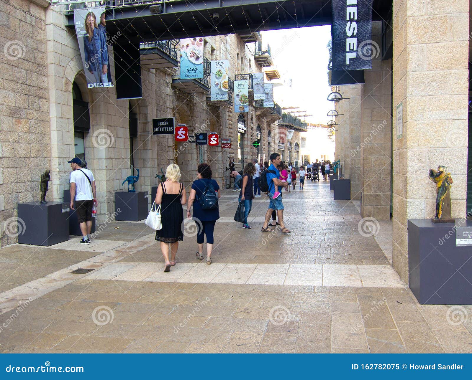 Mamilla Mall, Jerusalem editorial image. Image of israel 162782075