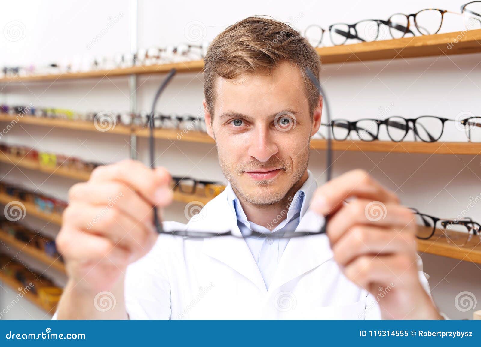 Oculist stock image. Image of ophthalmologist, optometrist - 119314555