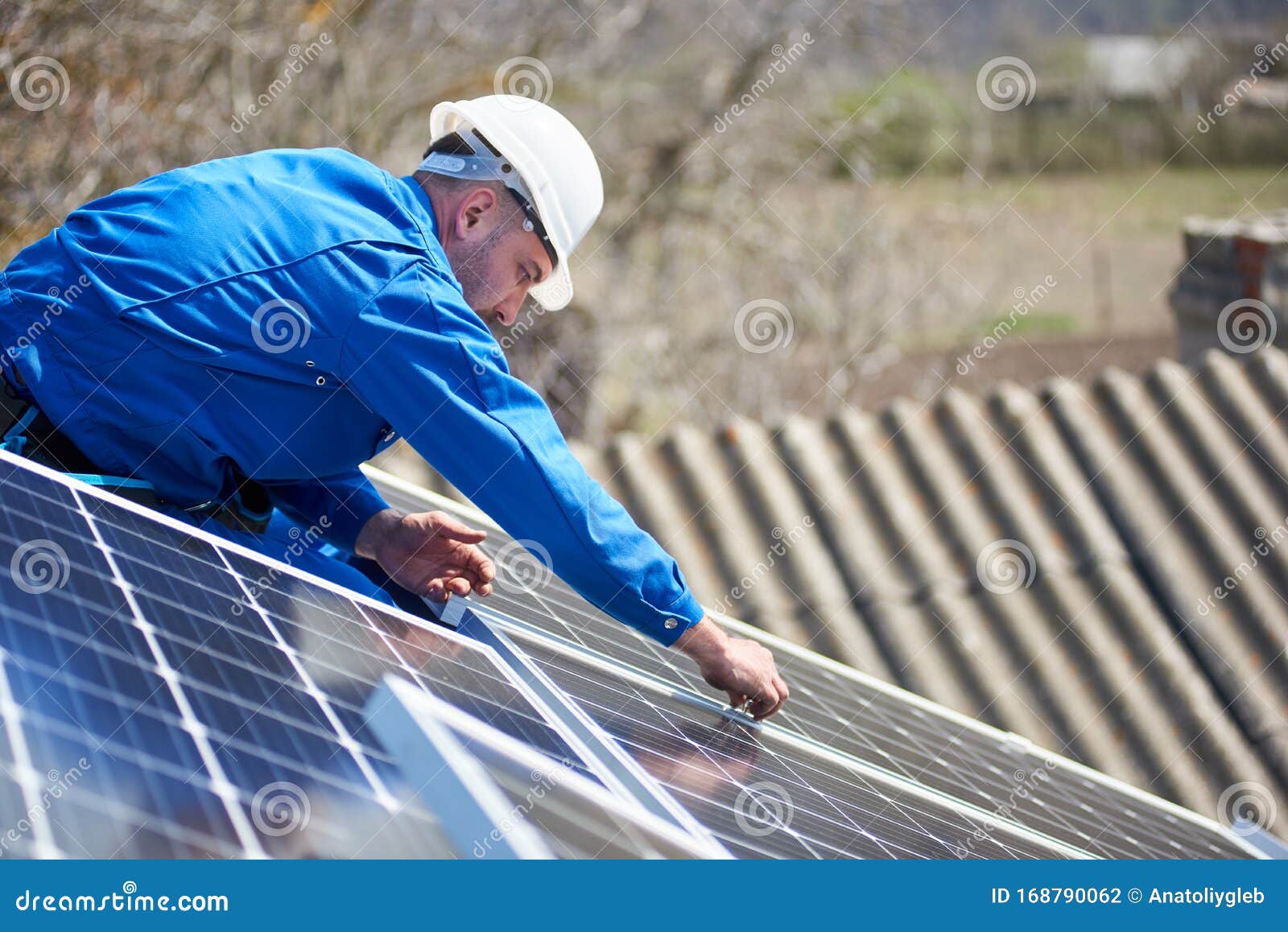 Pv solar panel electrician jobs