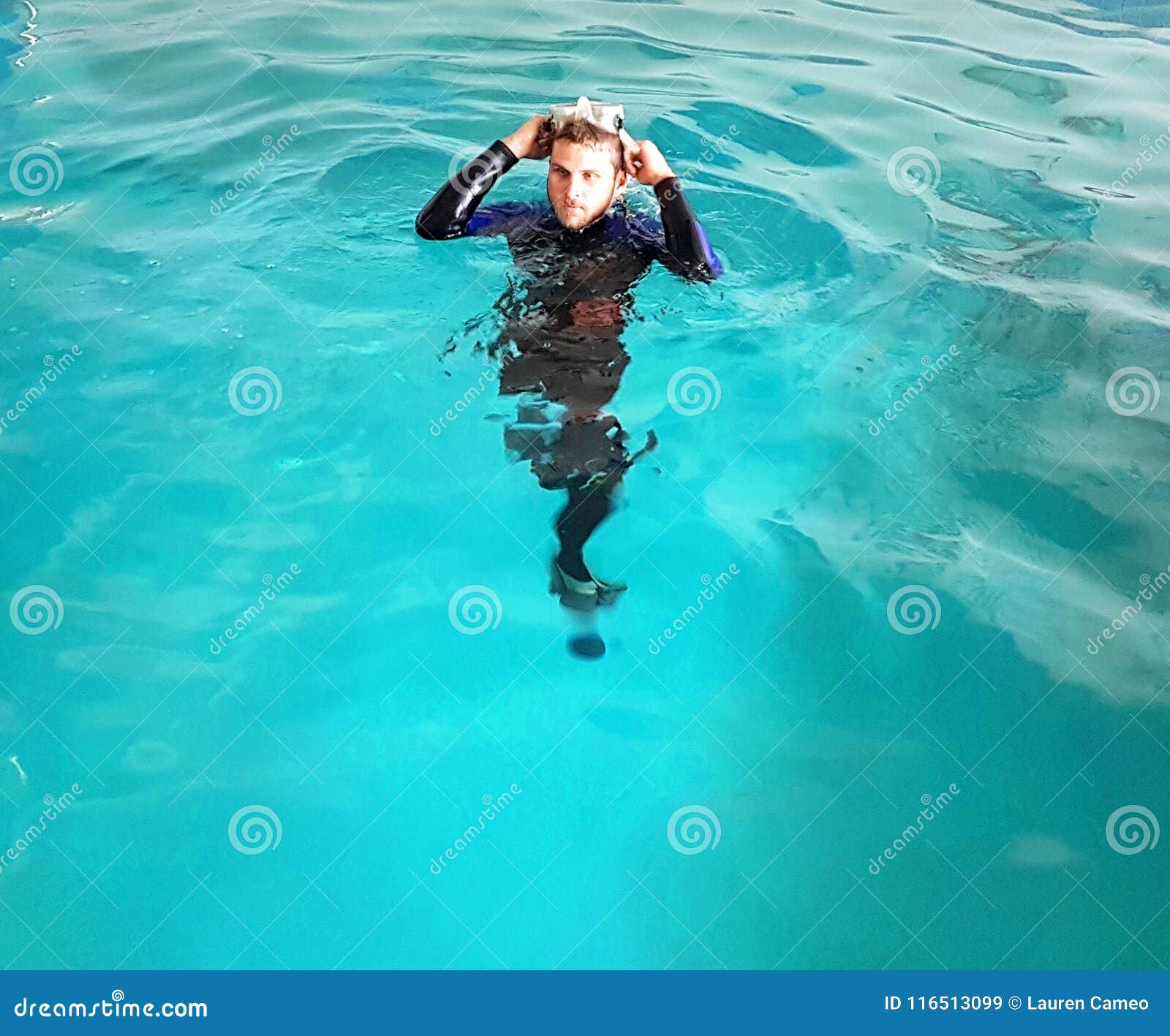 freedive safety training in a pool