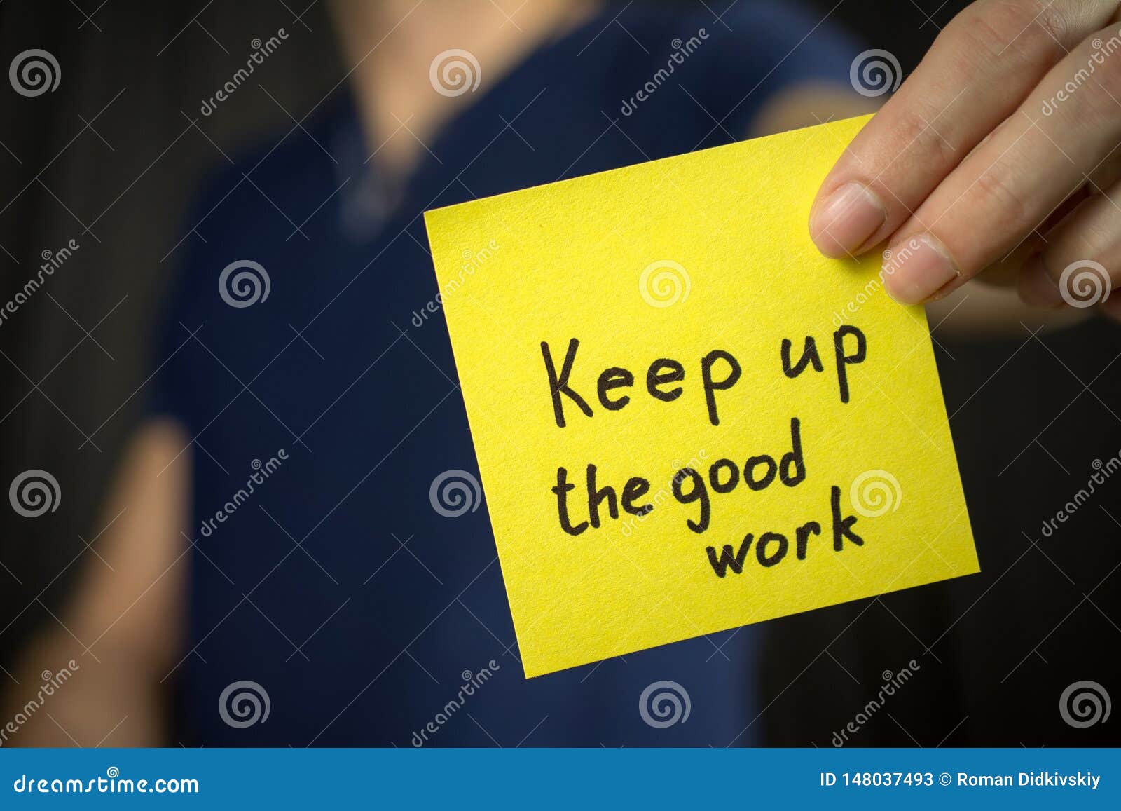 Keep up the good. Keep up the good work. Желтый стикер фото. Человек держит желтый стикер в руках. Надпись my best work.