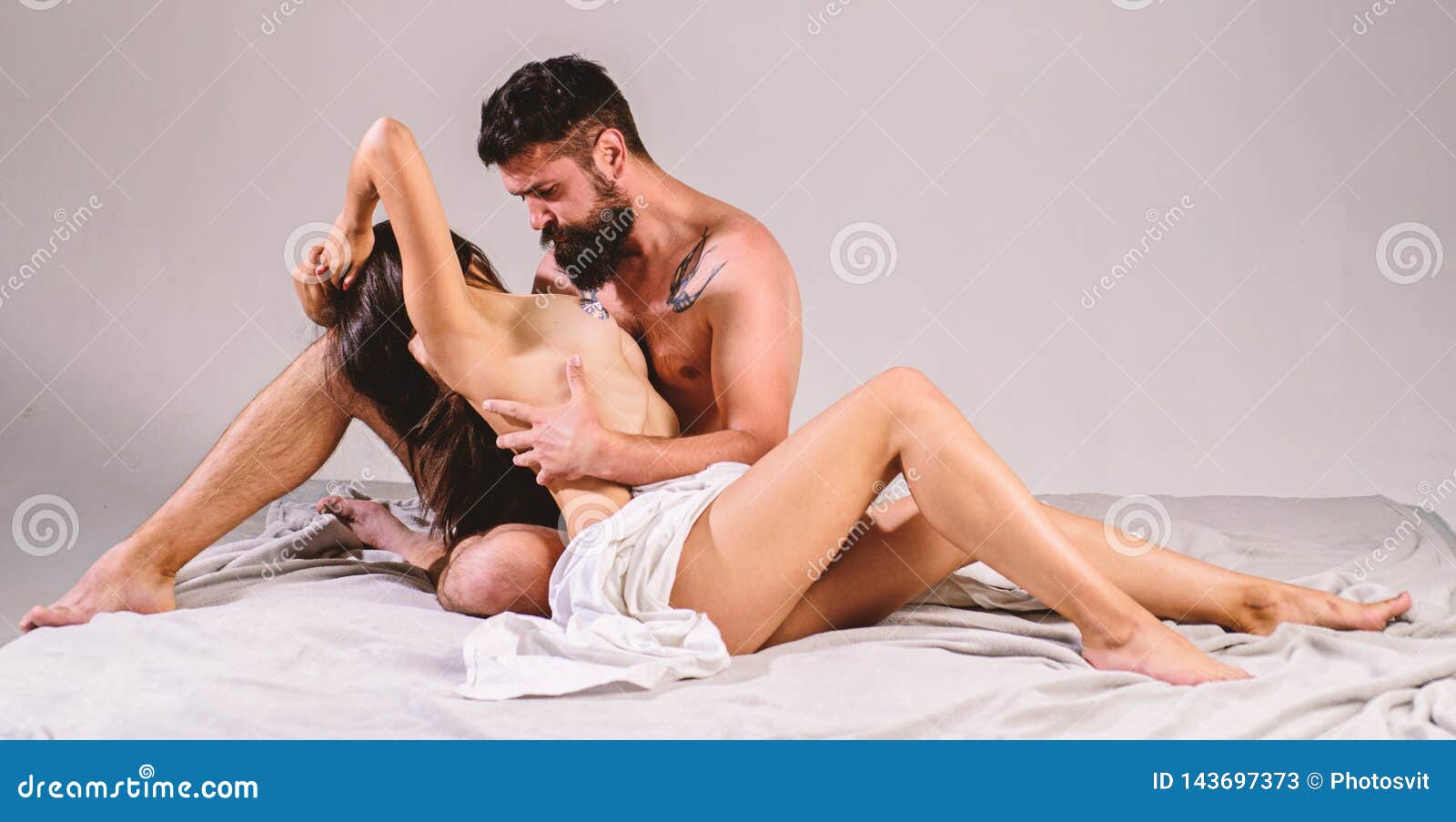 Images Of Man Licking Womans Pussy