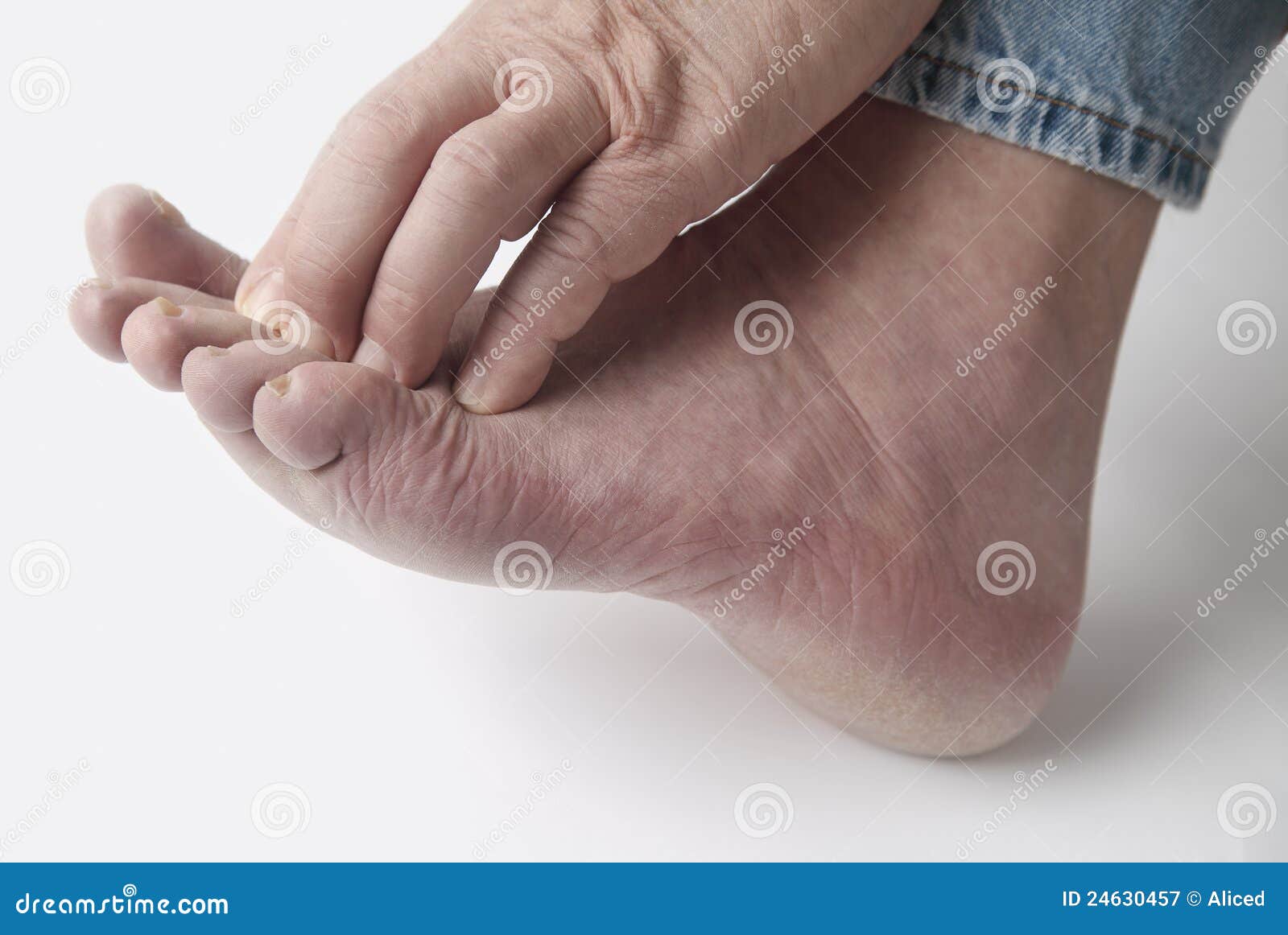 amateur free leg thumb