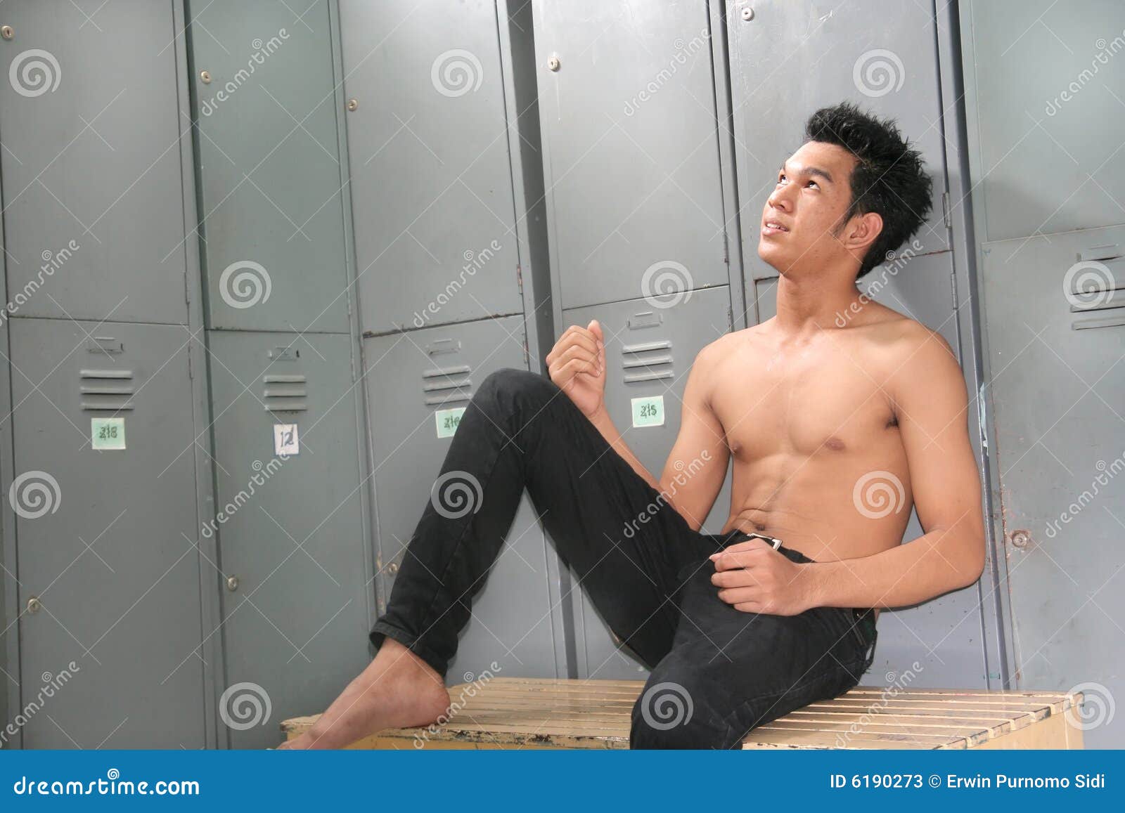 College Men Hidden Locker Room Pics Gay Fetish pic