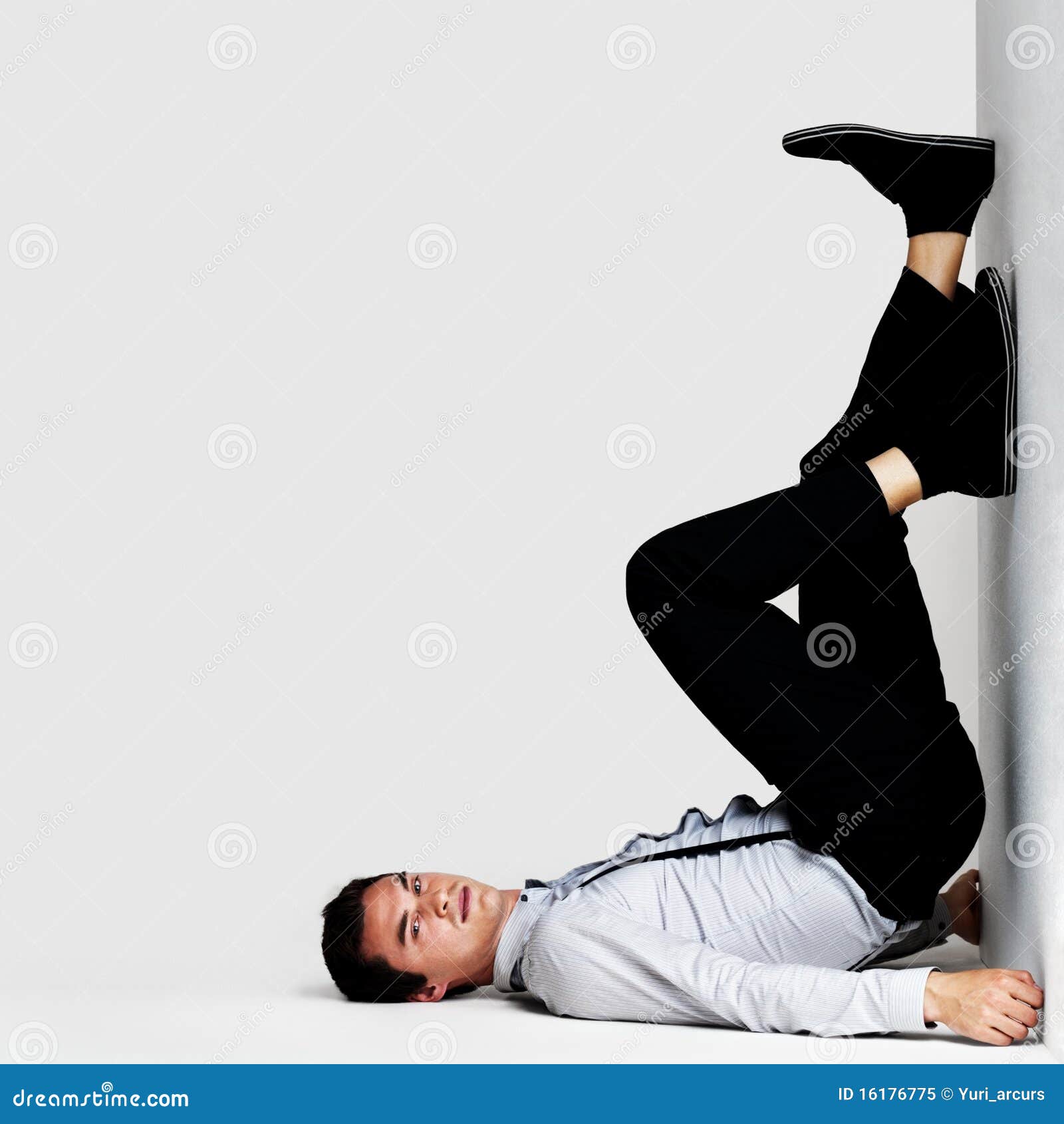 Collection 30+ Wallpapers lying on floor with legs on wall Sharp Collection 30+ Wallpapers lying on floor with legs on wall Sharp