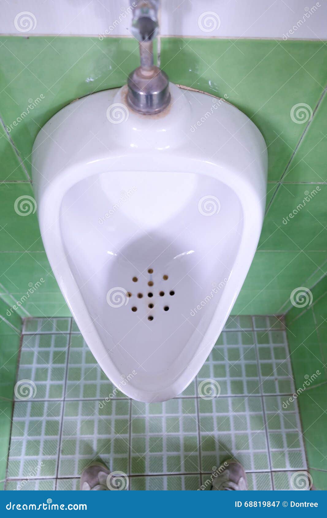 Bathroom peeing picture potty toilet