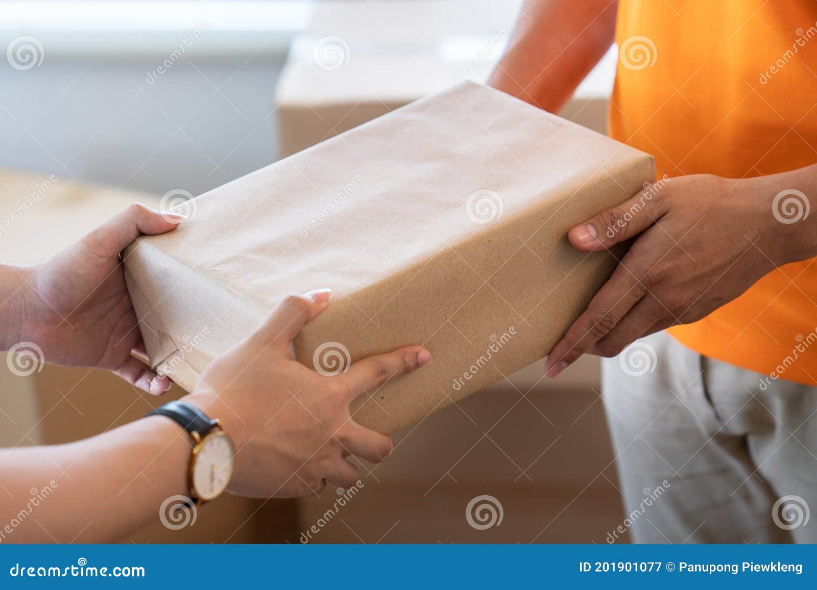 8,100 Hand Deliver Package Photos Free & RoyaltyFree Stock Photos