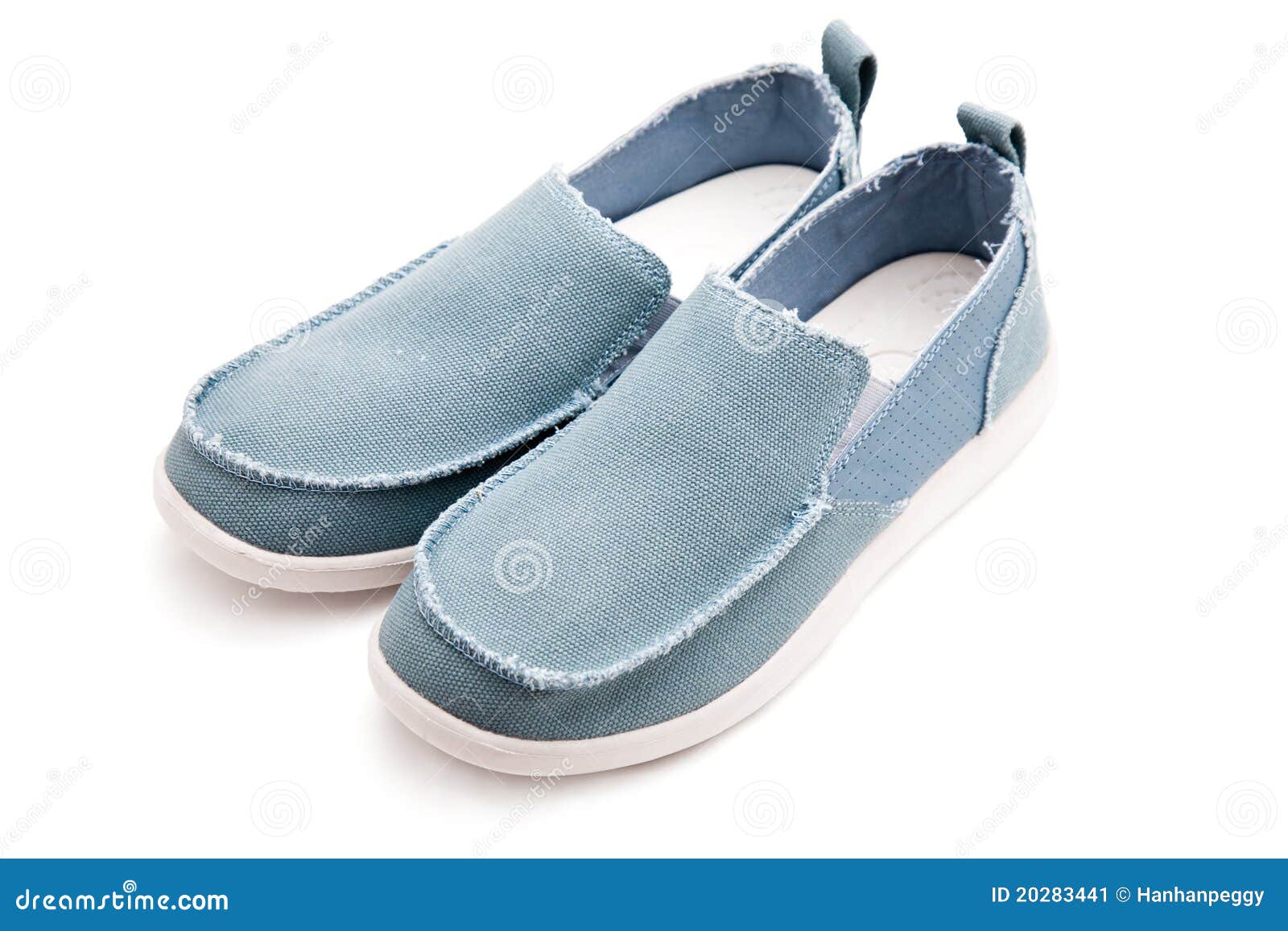 man's casual shoes