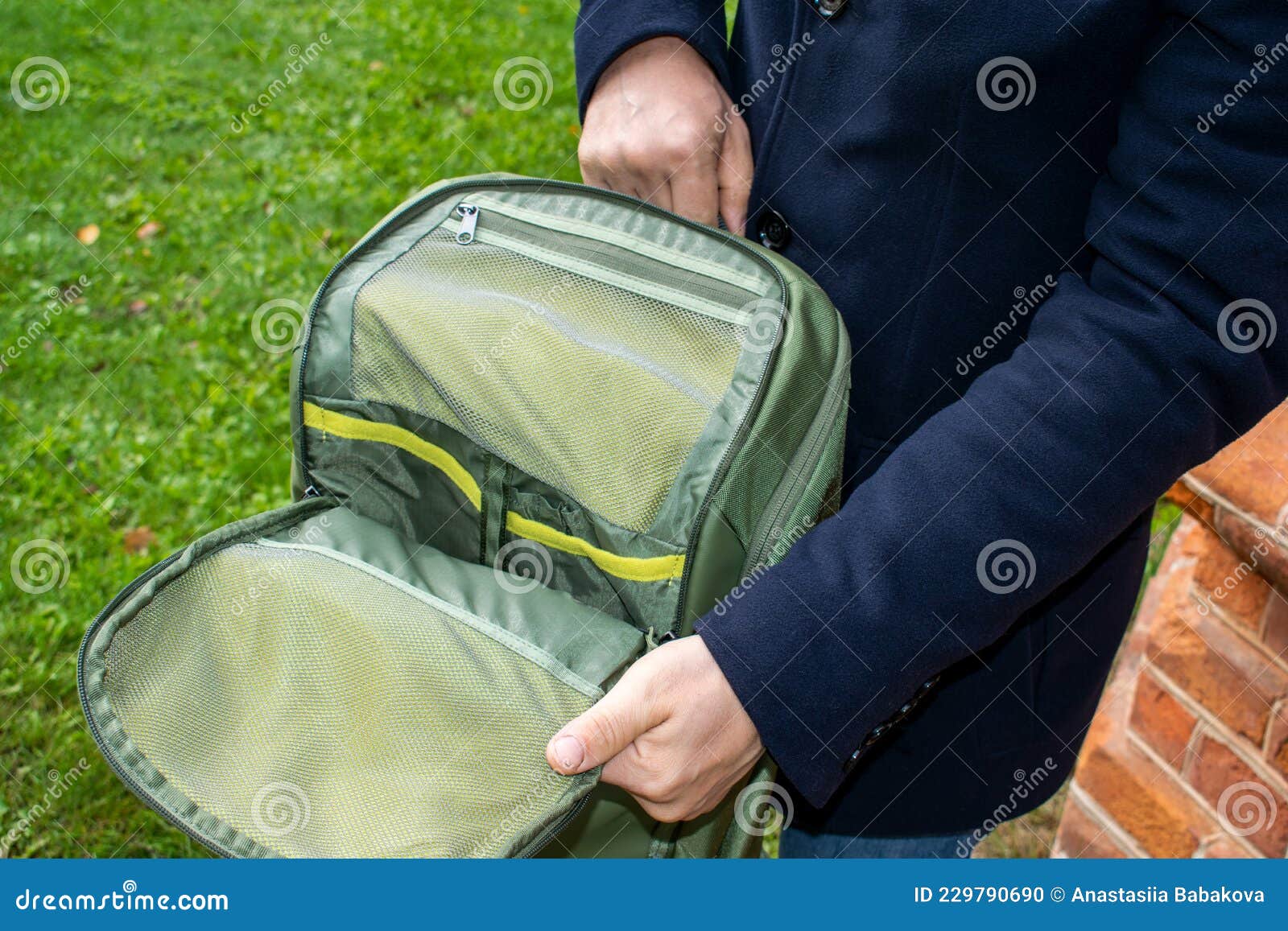 backpack with organizer pockets