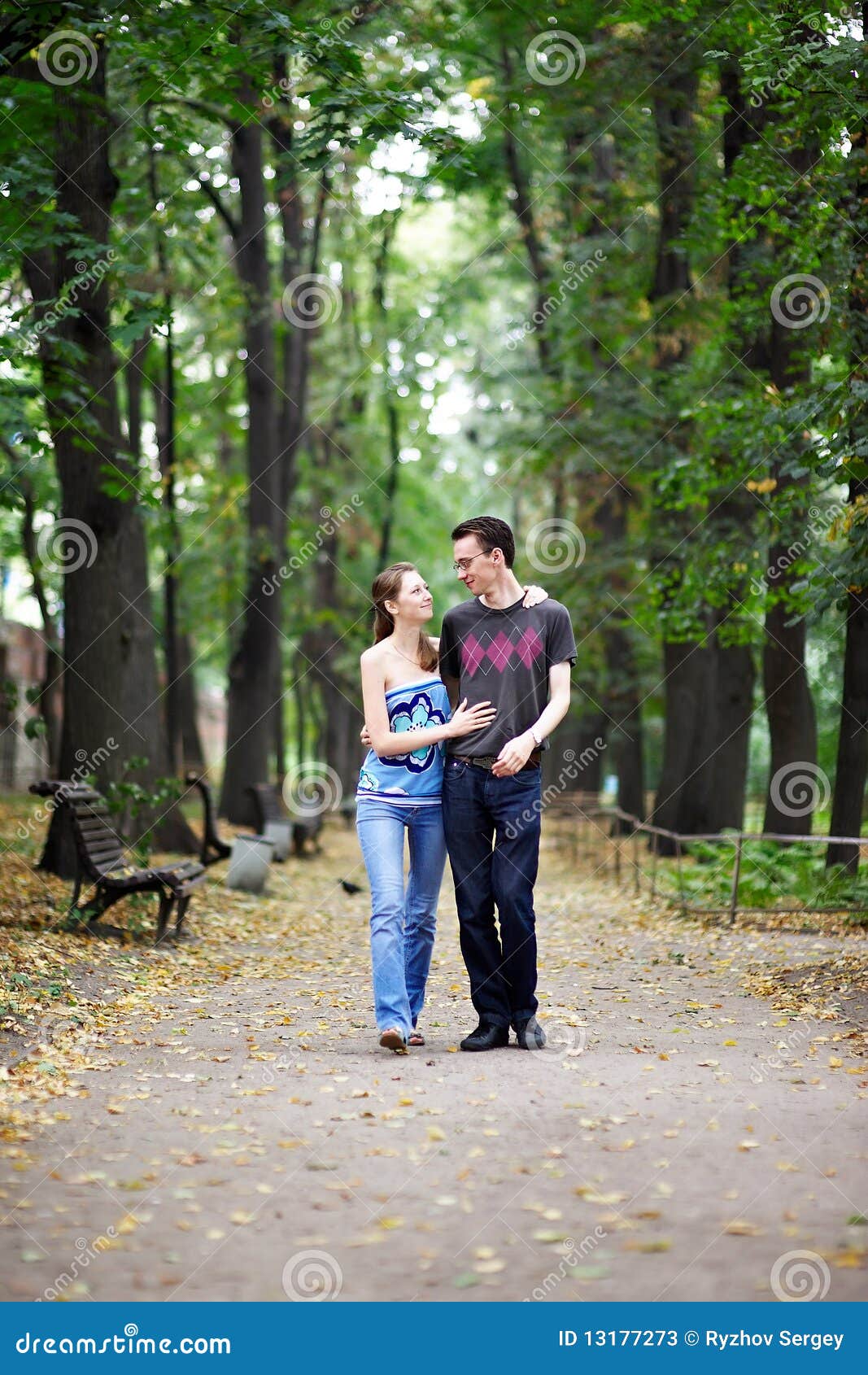 https://thumbs.dreamstime.com/z/man-woman-walk-13177273.jpg