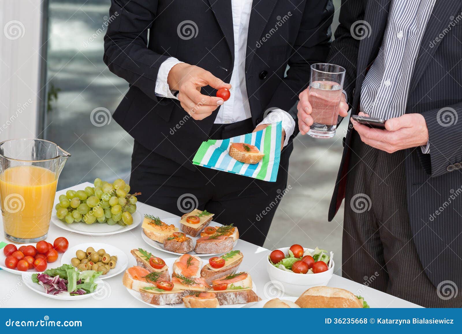 Manager am BusinessLunch stockfoto. Bild von feinschmecker 36235668