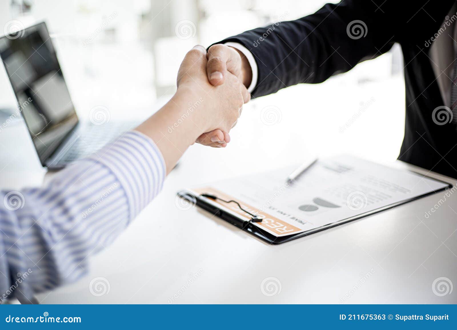 Aide-soignant USLD - gériatrie H/F [18540] Job CH Saint-Denis 93200 Saint-Denis
