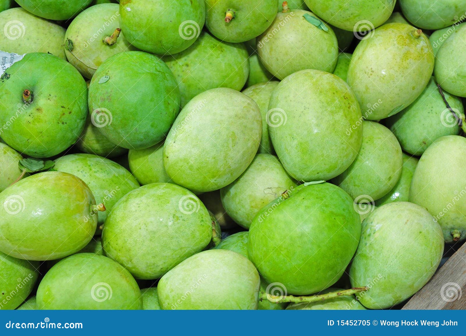 Mangos Verdes En El Mercado Imagen de archivo Imagen de tropical